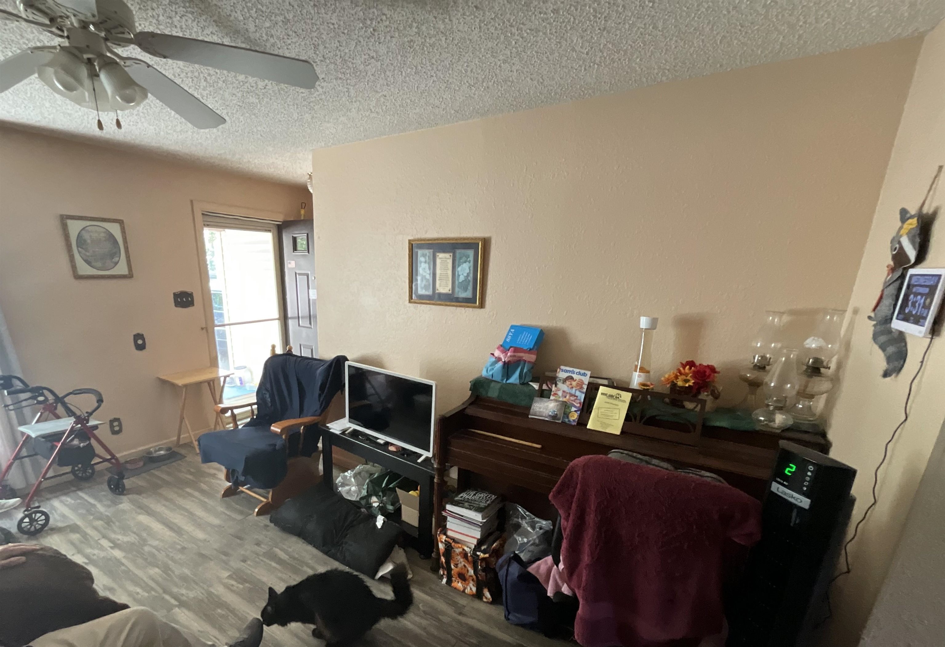 3022 W Elm Property Photo 10