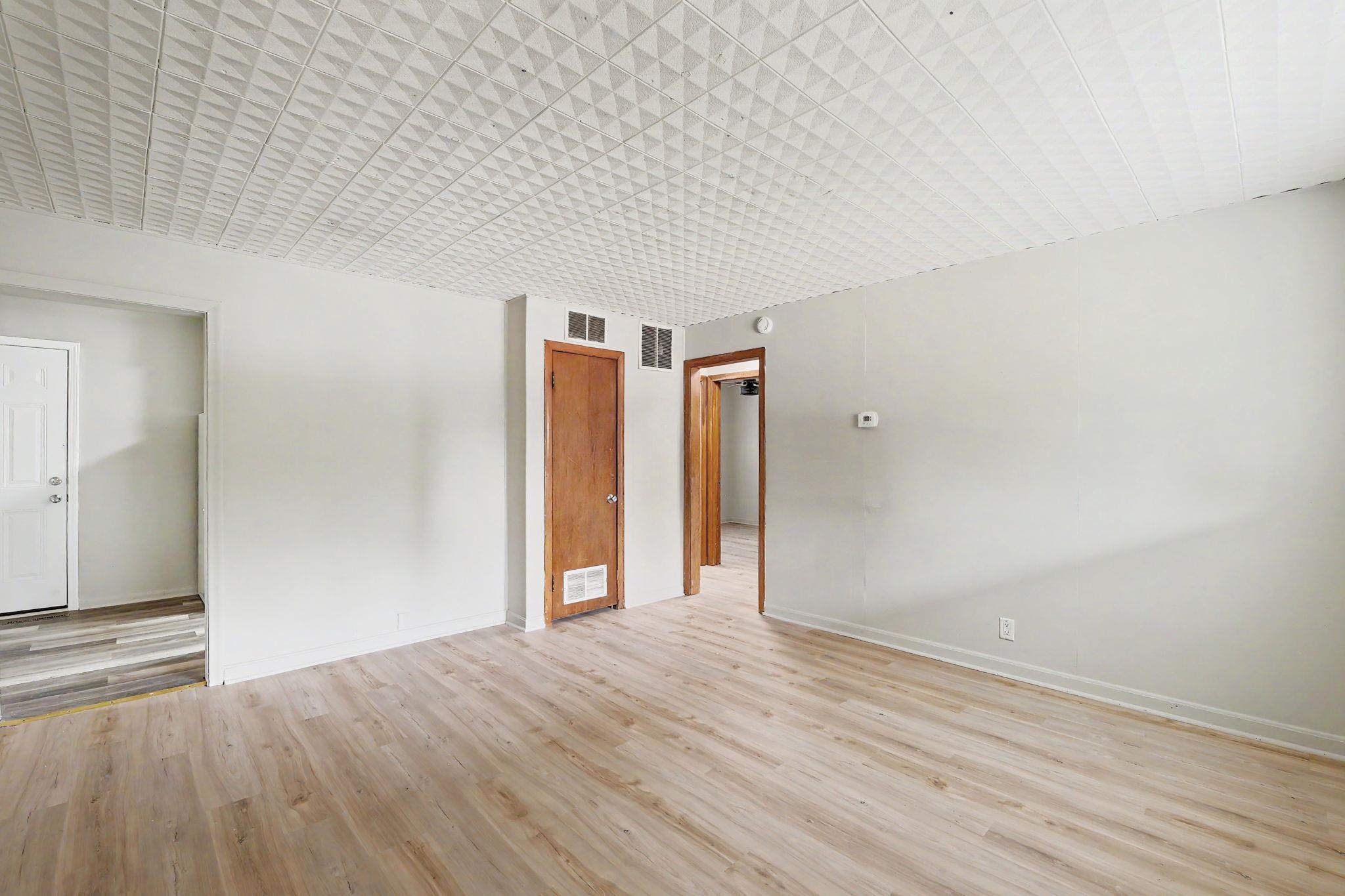 1616 E Funston Property Photo 7