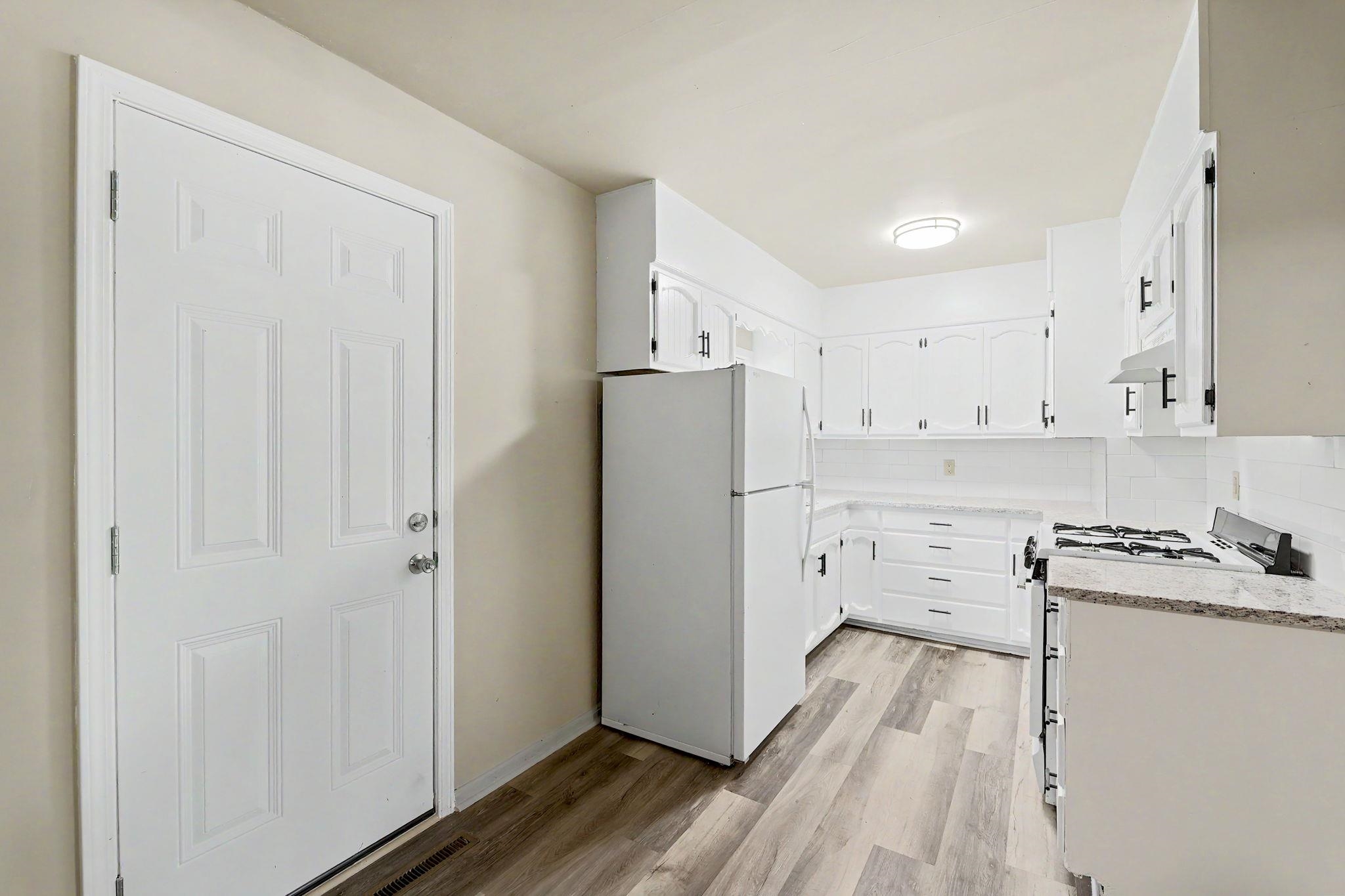 1616 E Funston Property Photo 9