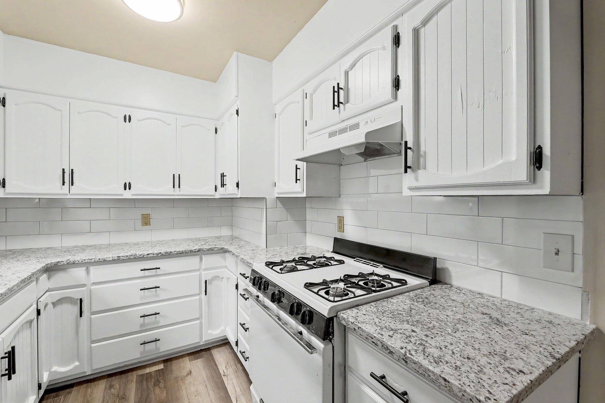 1616 E Funston Property Photo 14