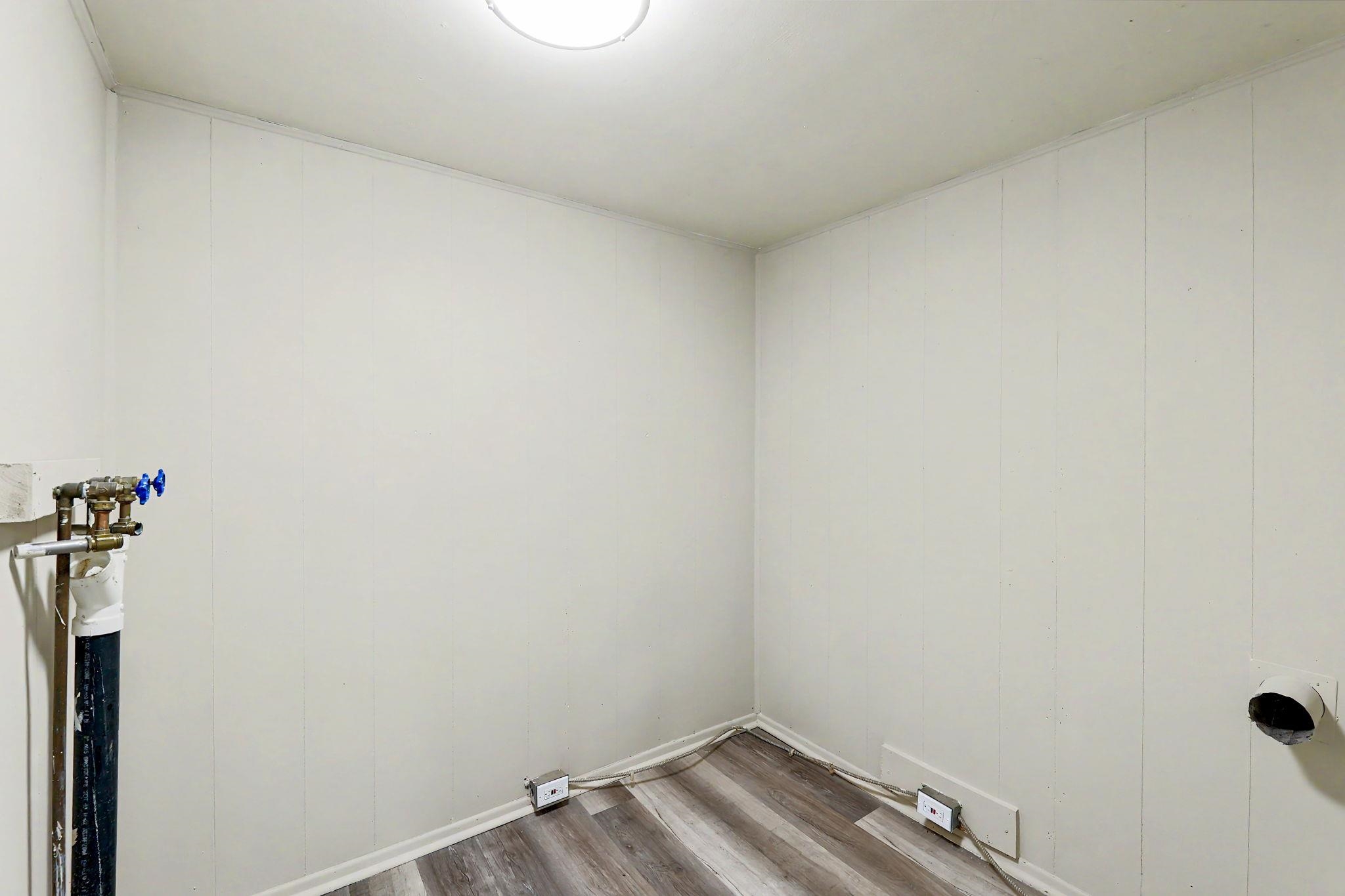 1616 E Funston Property Photo 16