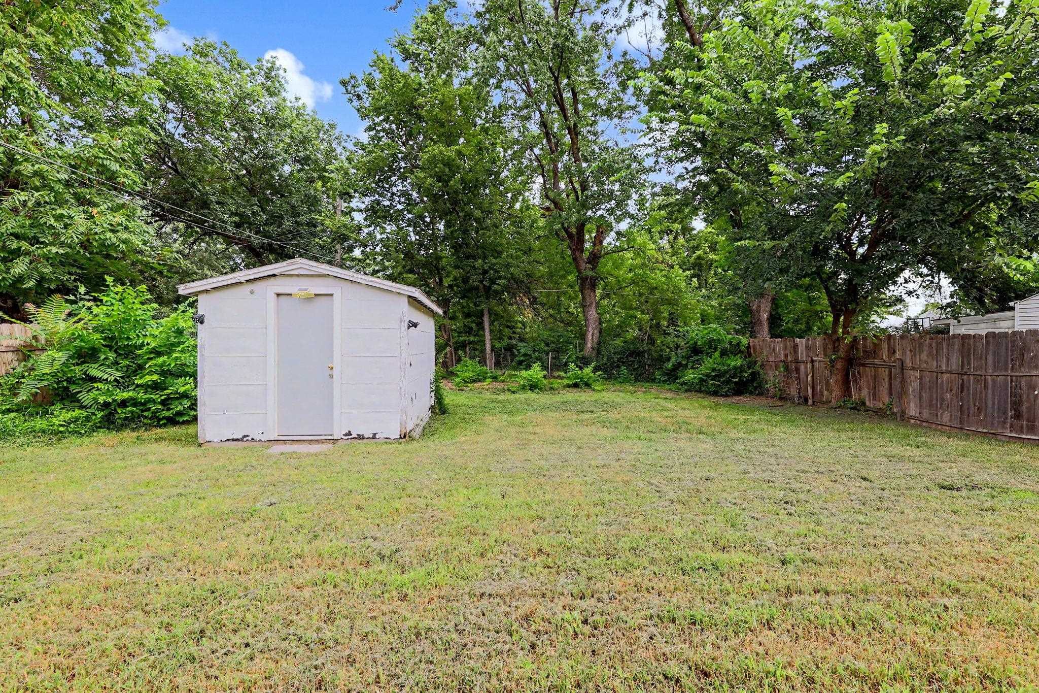 1616 E Funston Property Photo 30