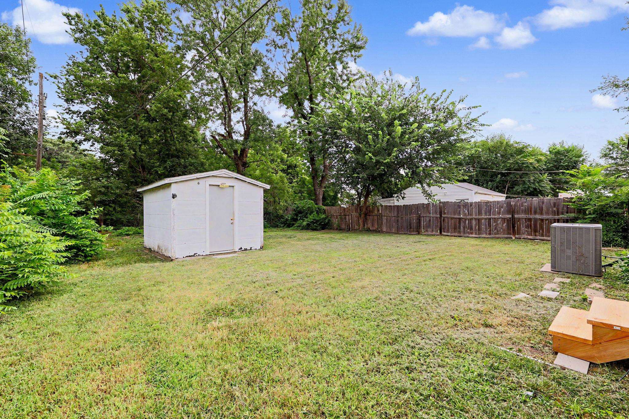 1616 E Funston Property Photo 31