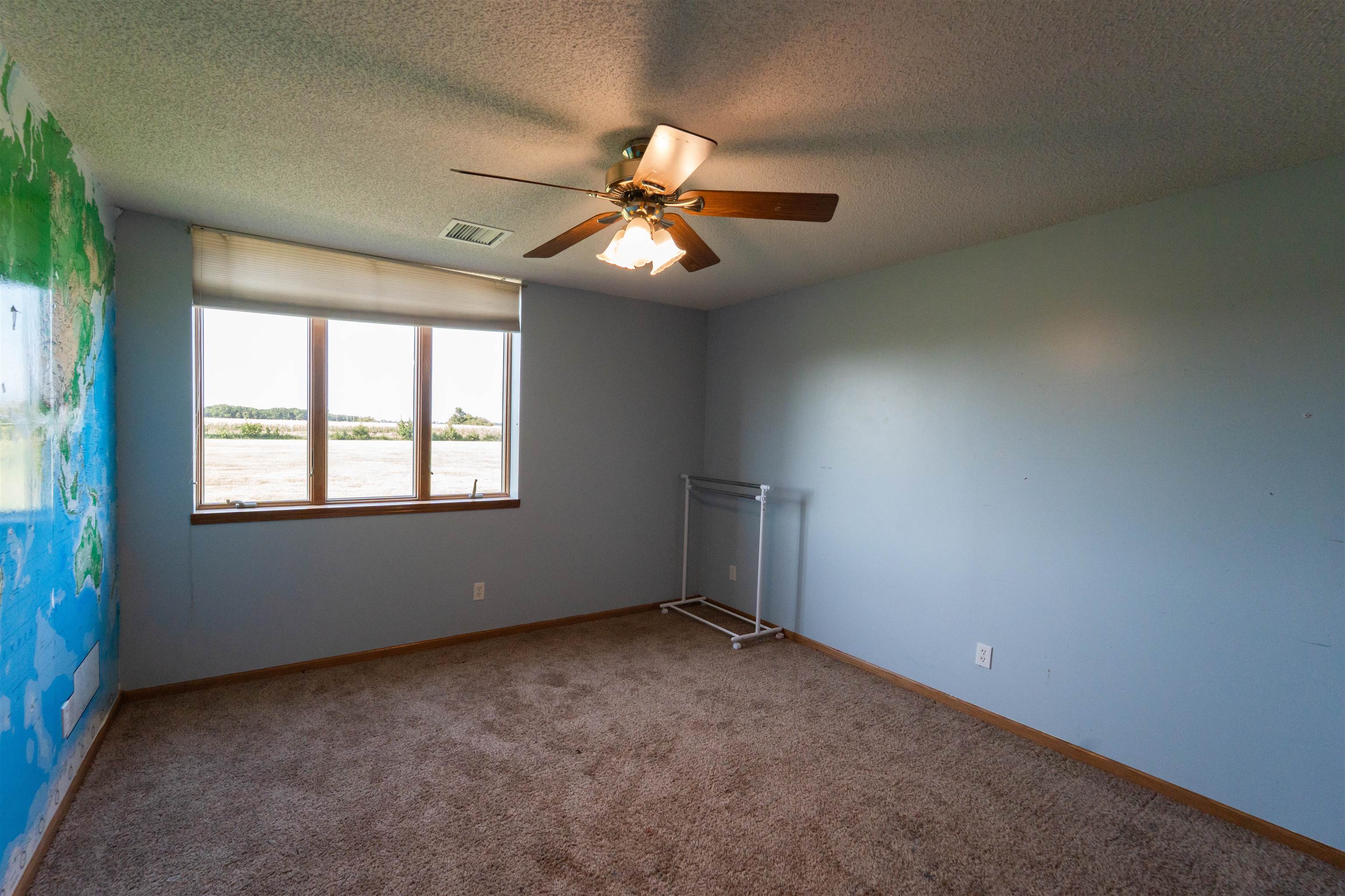 4819 S Hillside Property Photo 31