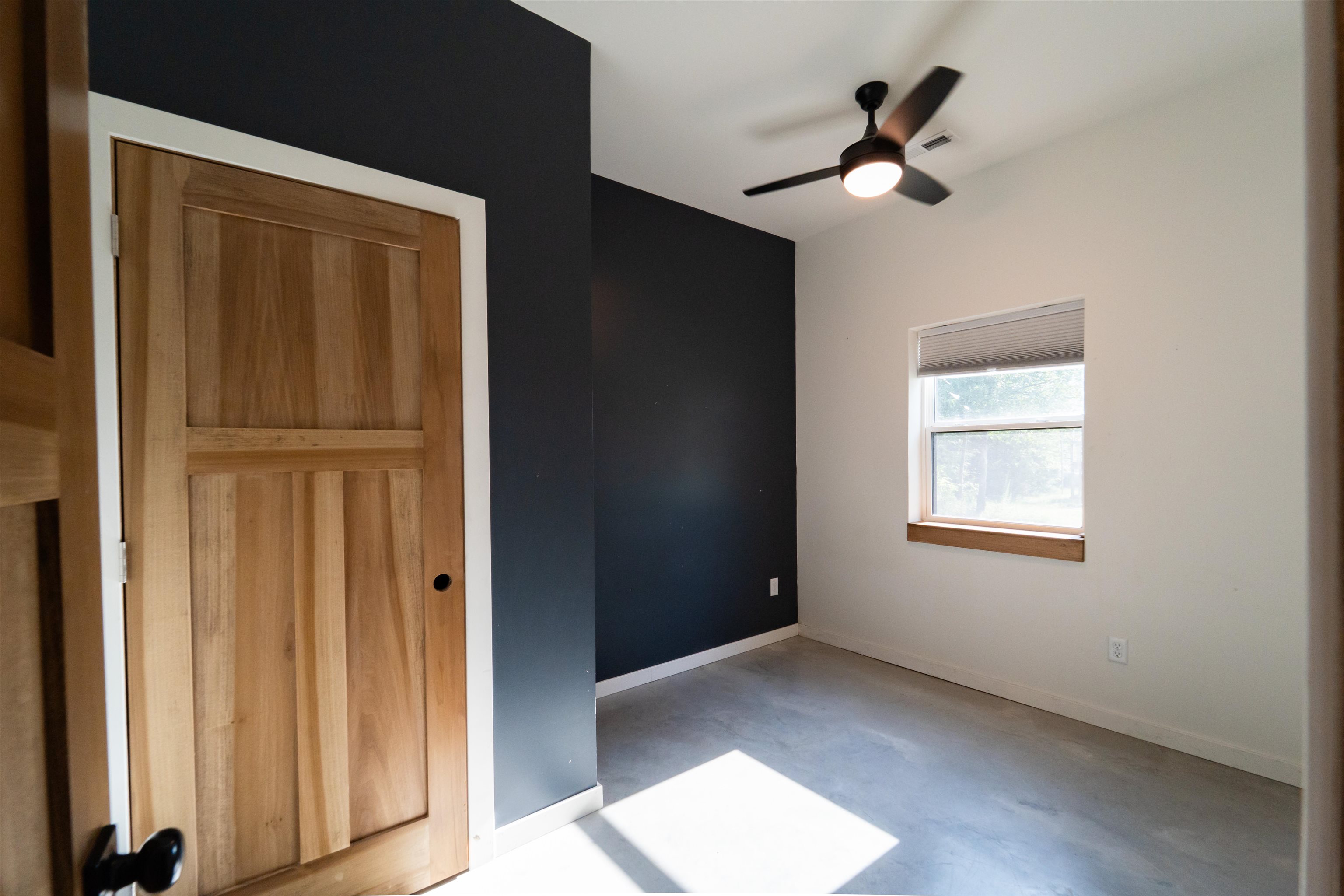 4819 S Hillside Property Photo 34