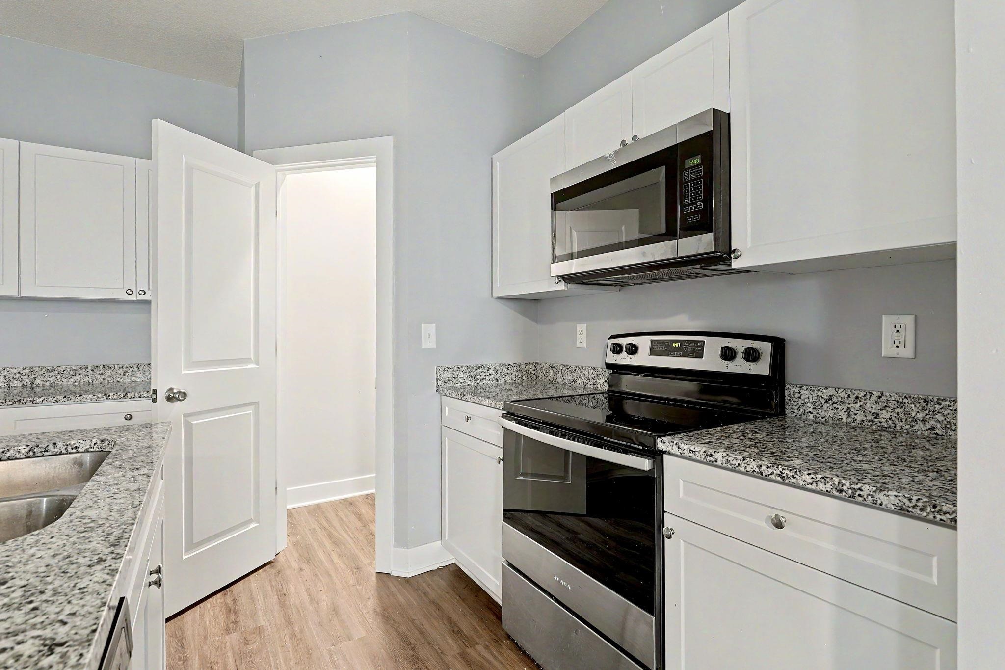 5227-5229 N Cypress St Property Photo 19