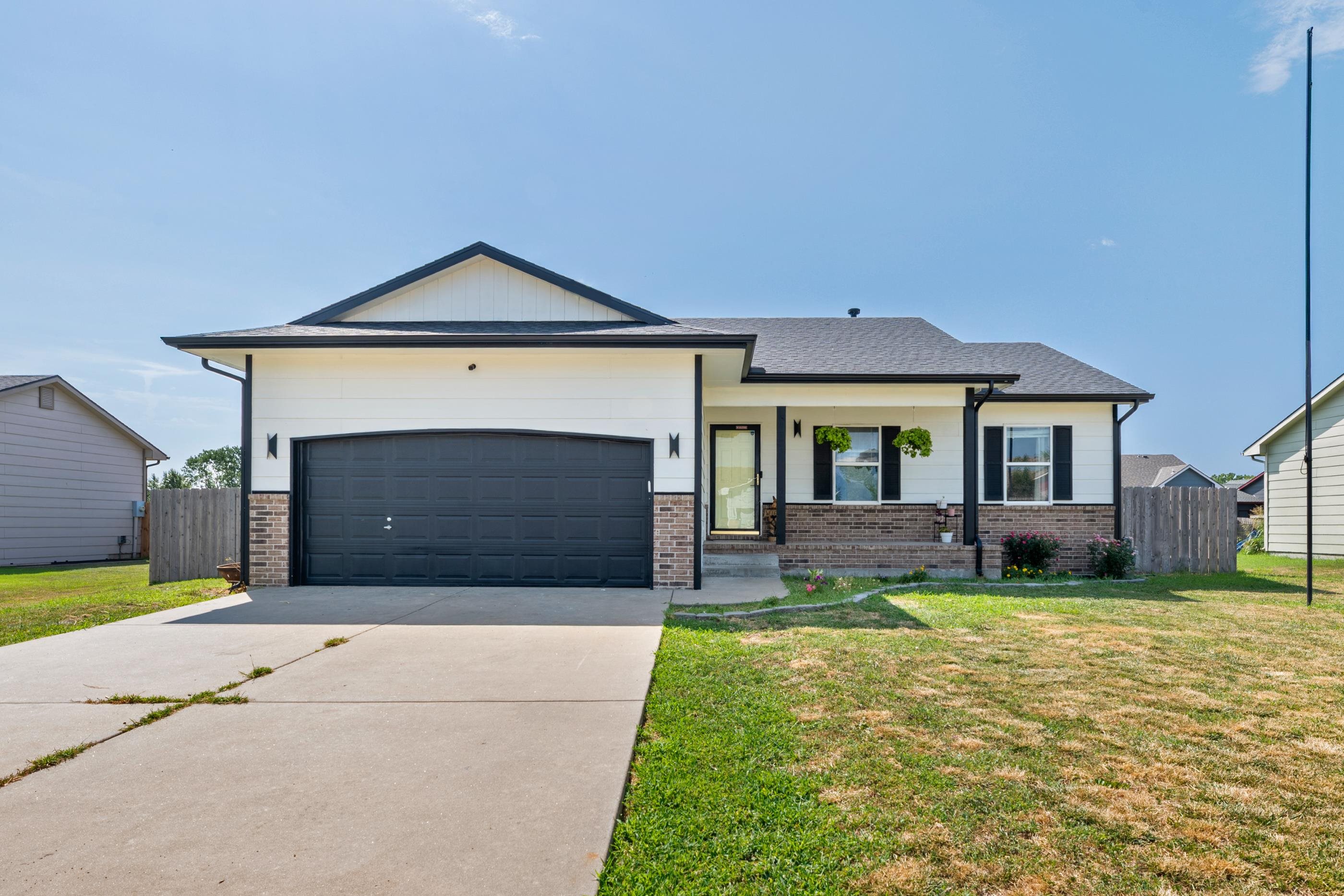 803 N Longview Ct. Property Photo 1