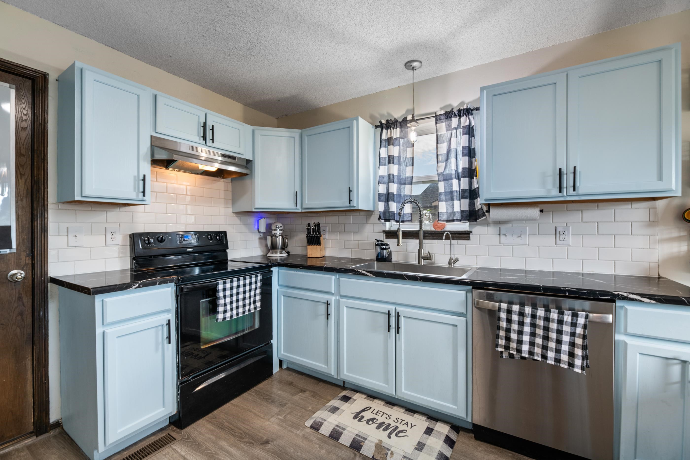 803 N Longview Ct. Property Photo 11