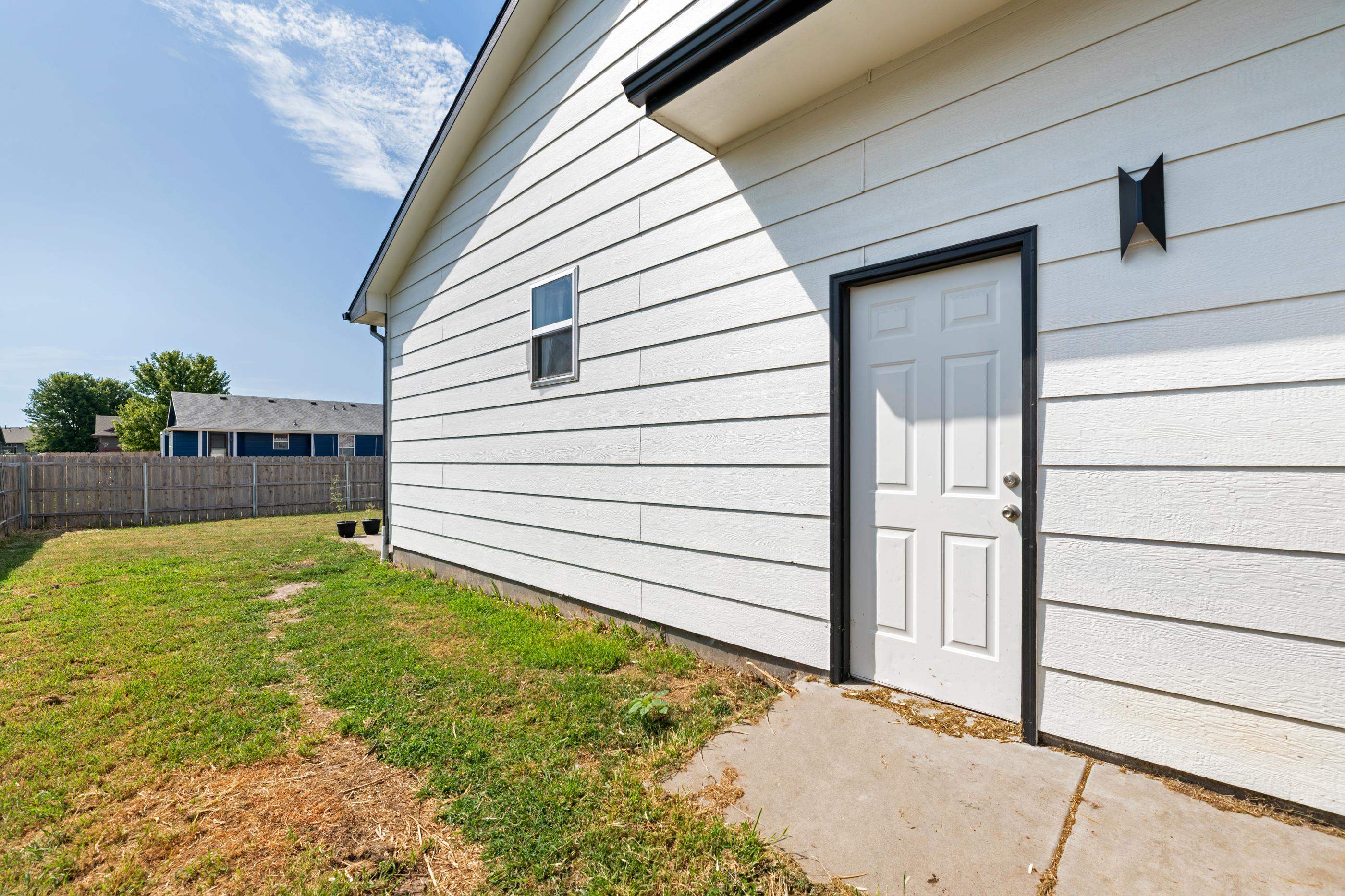 803 N Longview Ct. Property Photo 34