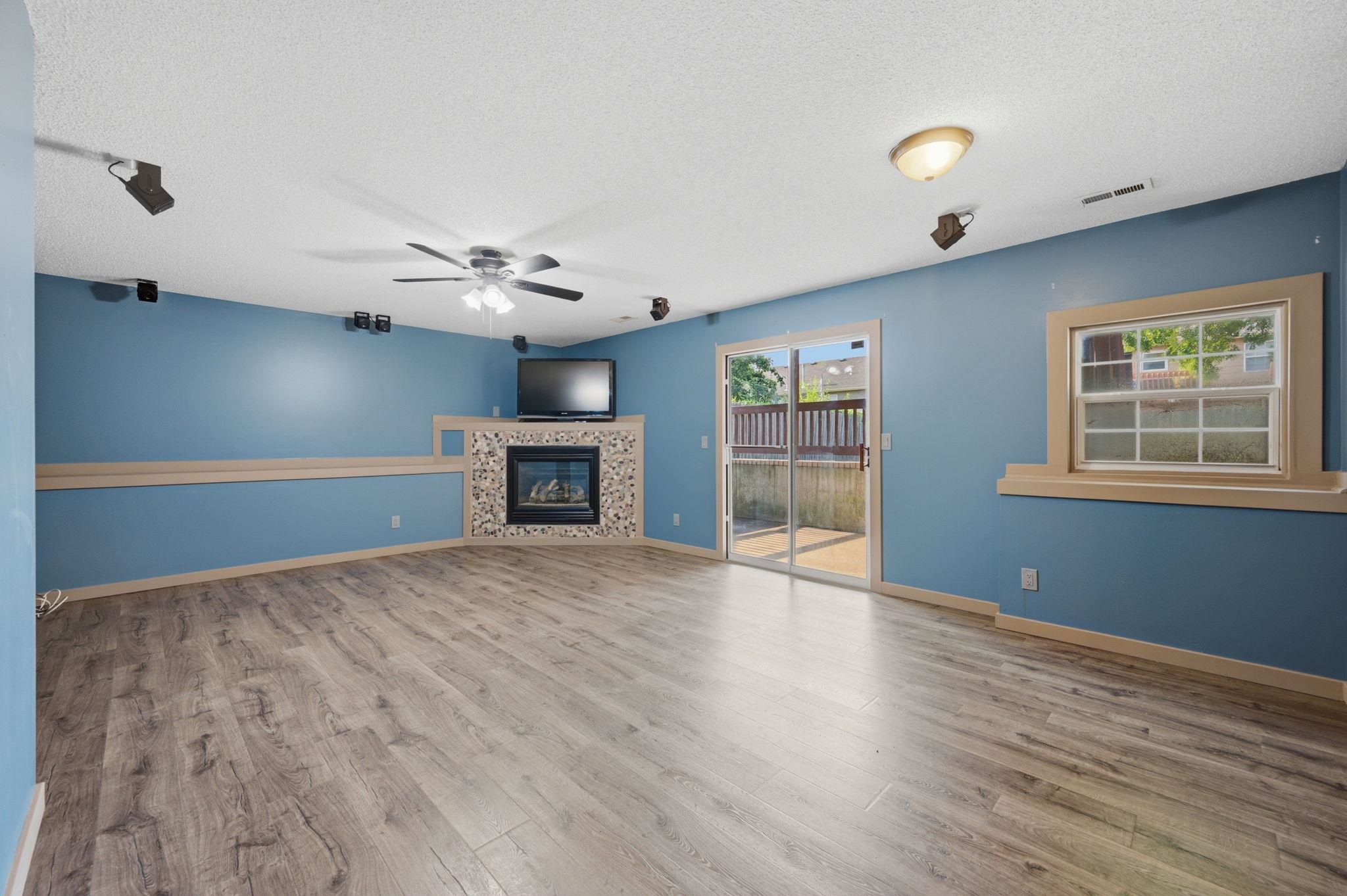5737 W Georgia Property Photo 26