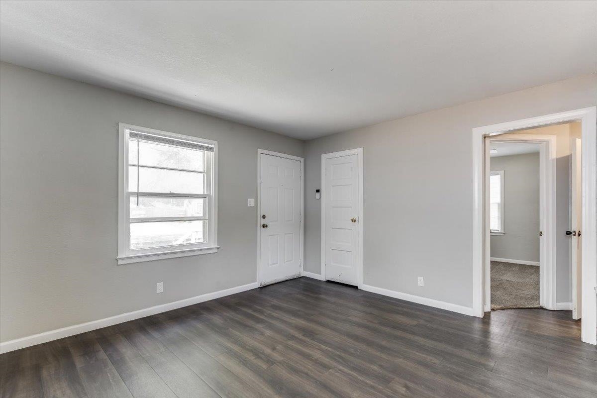 2027 S Gold St Property Photo 8
