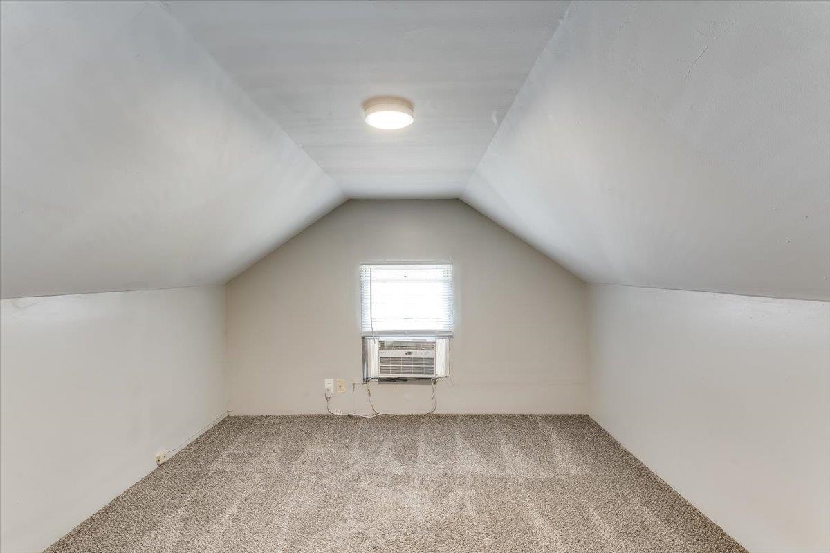 2027 S Gold St Property Photo 28