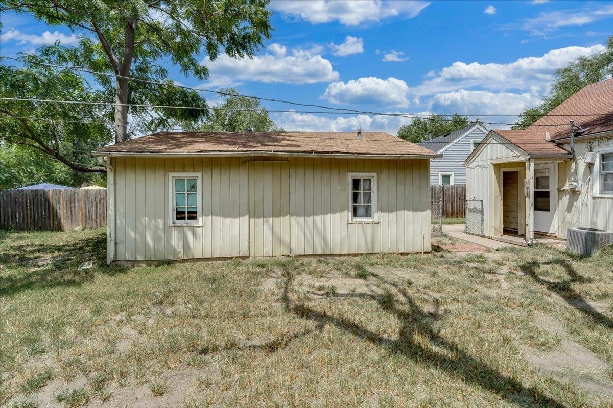 2027 S Gold St Property Photo 34
