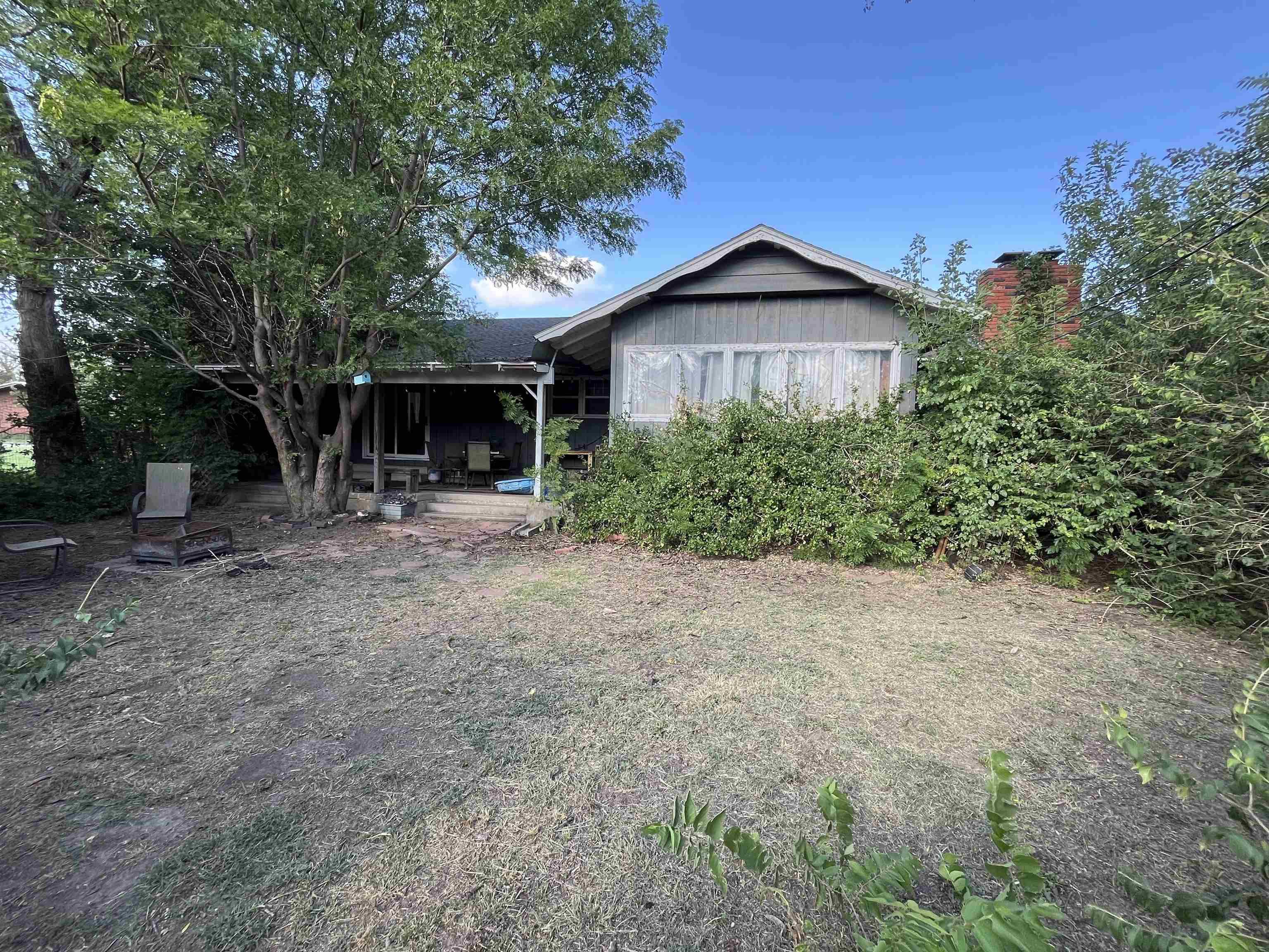 301 Willow Rd Property Photo 18