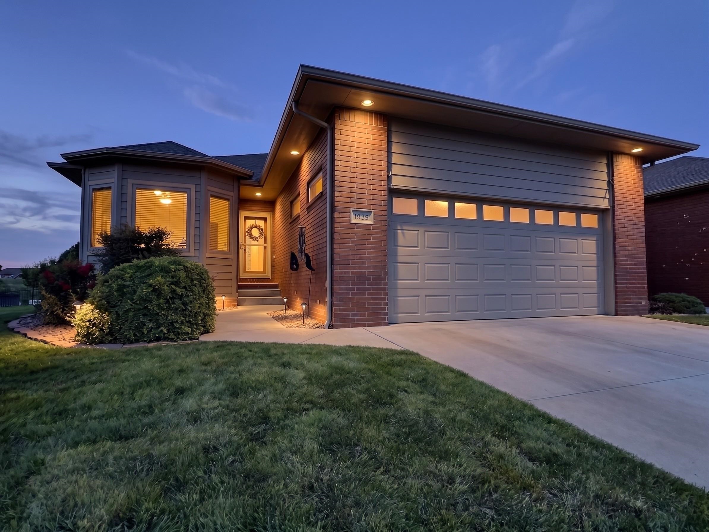 1723 Casey Property Photo 1
