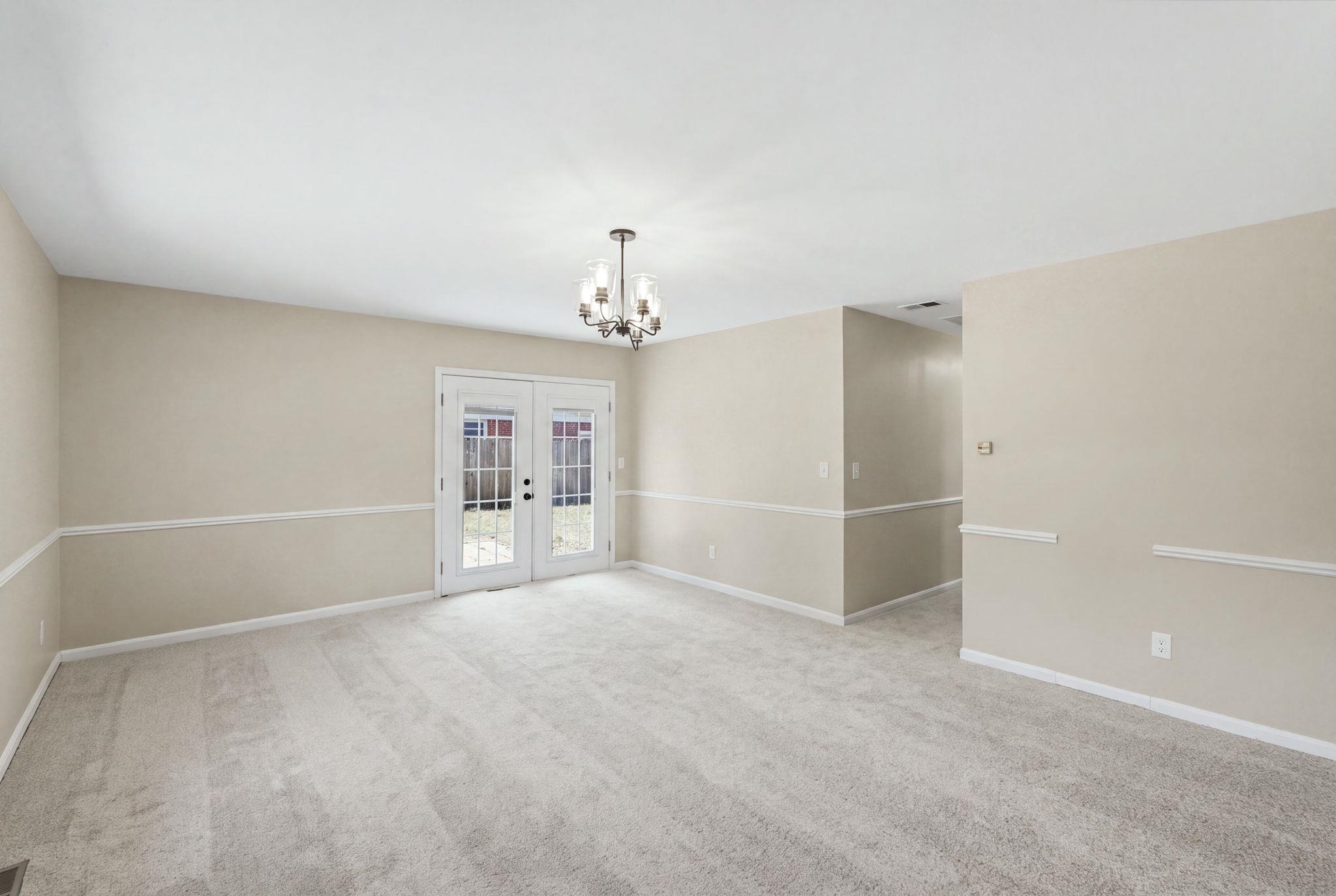 1214 N Westview Dr Property Photo 26
