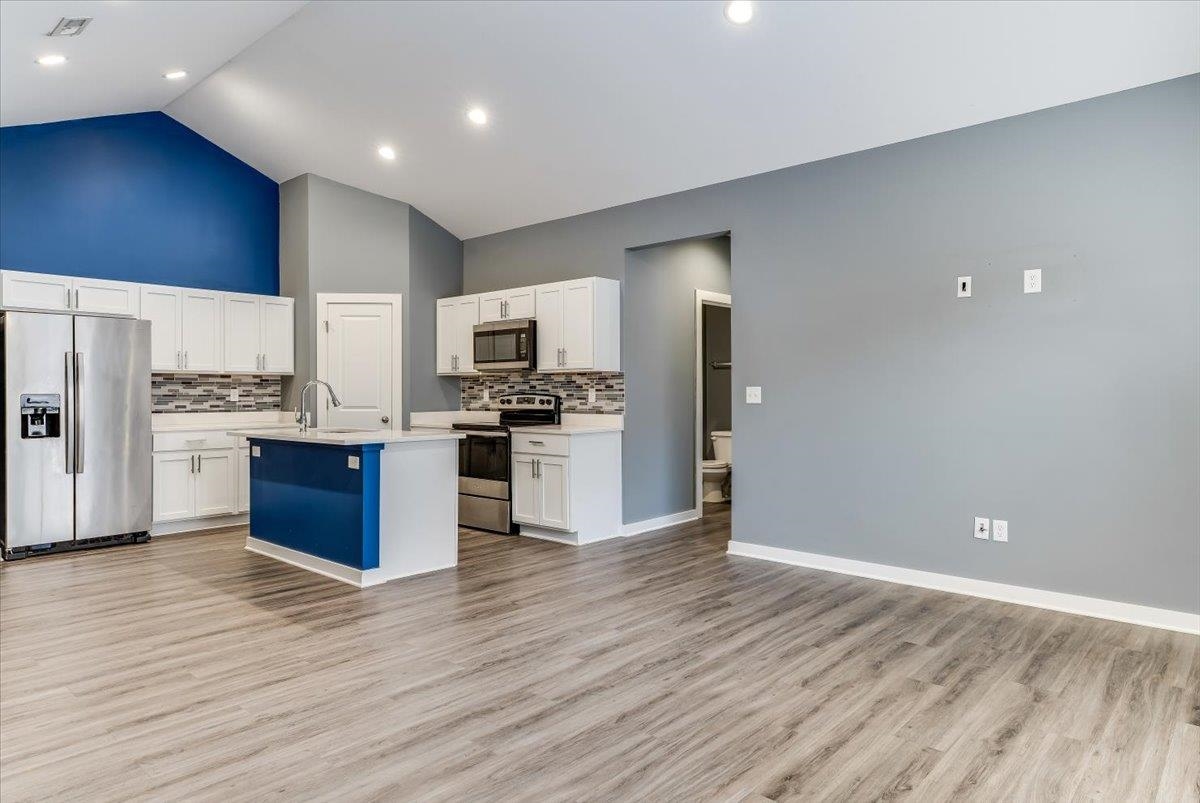 12113 W Fontana Property Photo 6