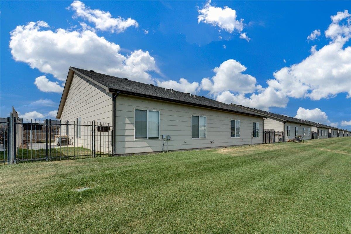 12113 W Fontana Property Photo 32