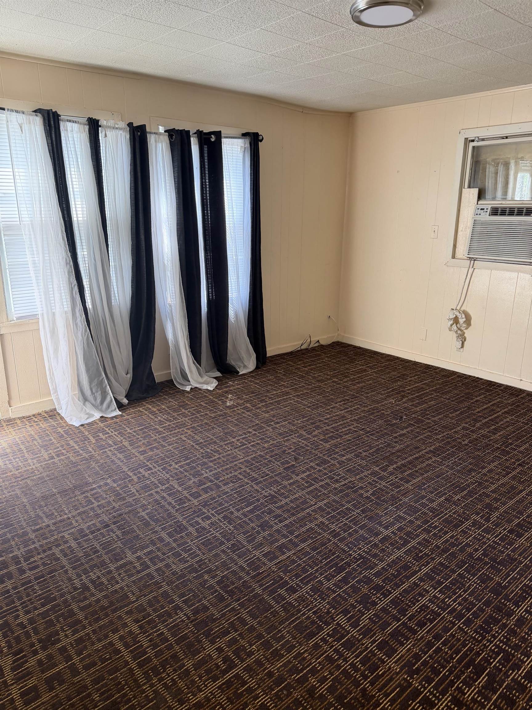 4311 Boston Property Photo 10