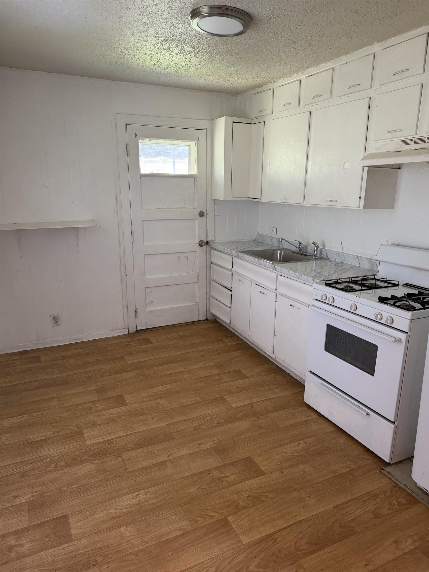 4311 Boston Property Photo 18