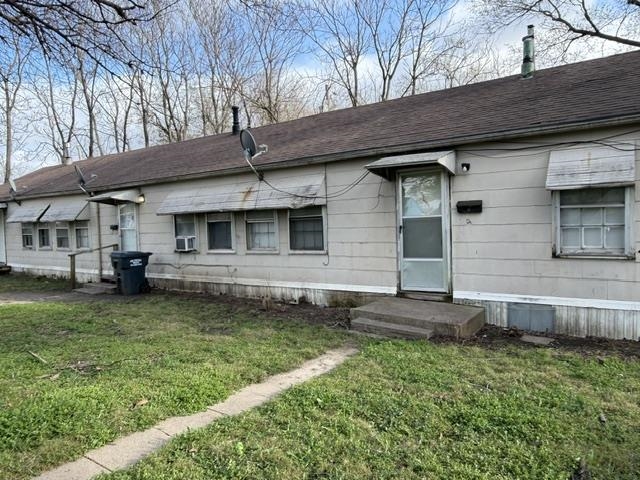 3165 S Clifton Property Photo 1