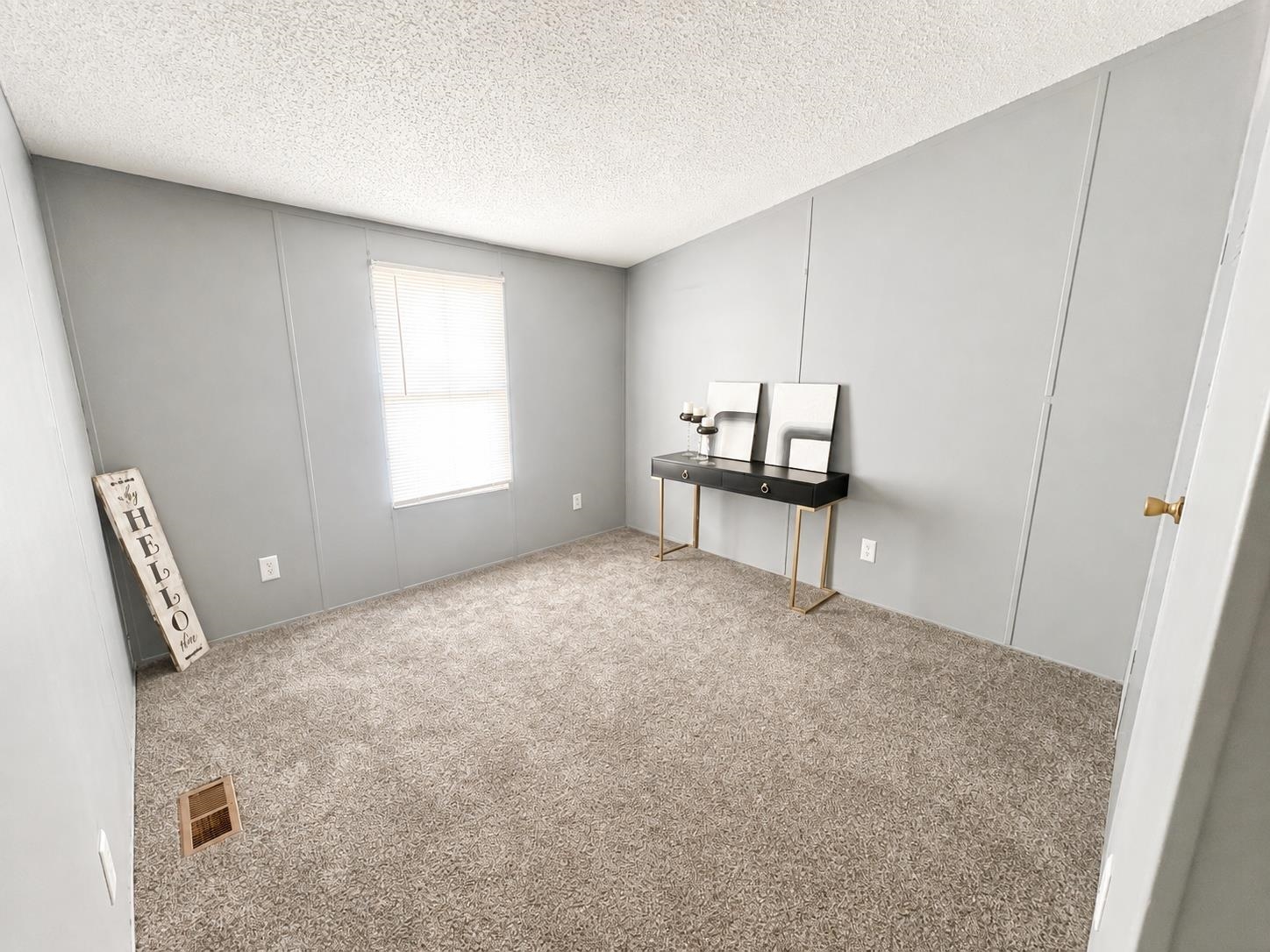 928 W Summey Property Photo 8