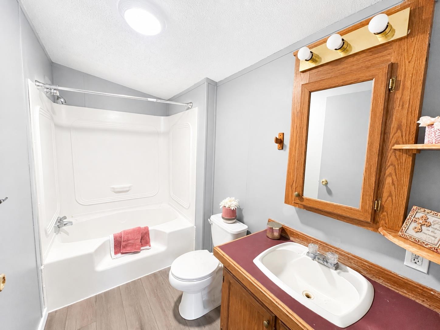 928 W Summey Property Photo 11