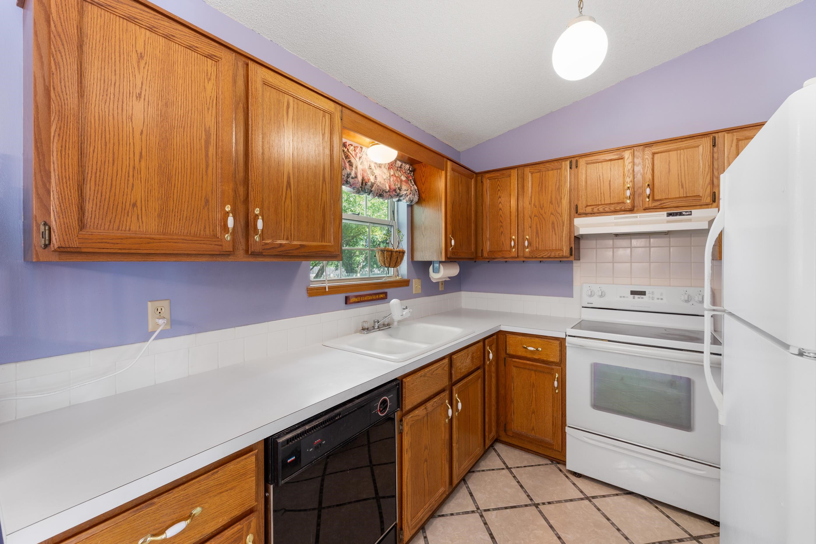 2509 N Beacon Hill St. Property Photo 20