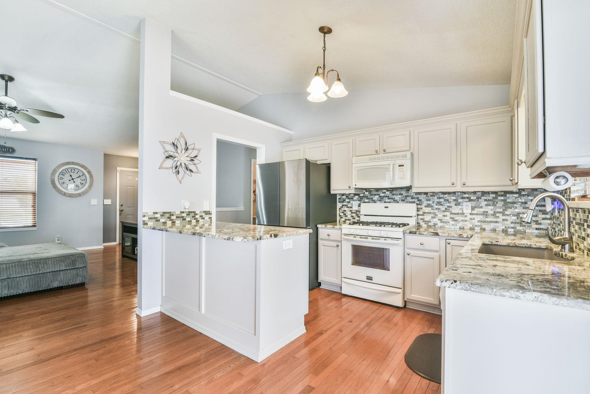1601 N Cleary Lane Property Photo 8