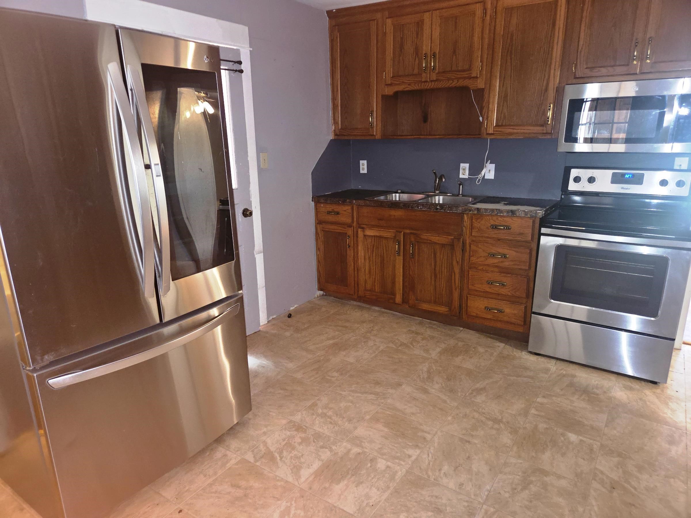 114 W Durst St Property Photo 2
