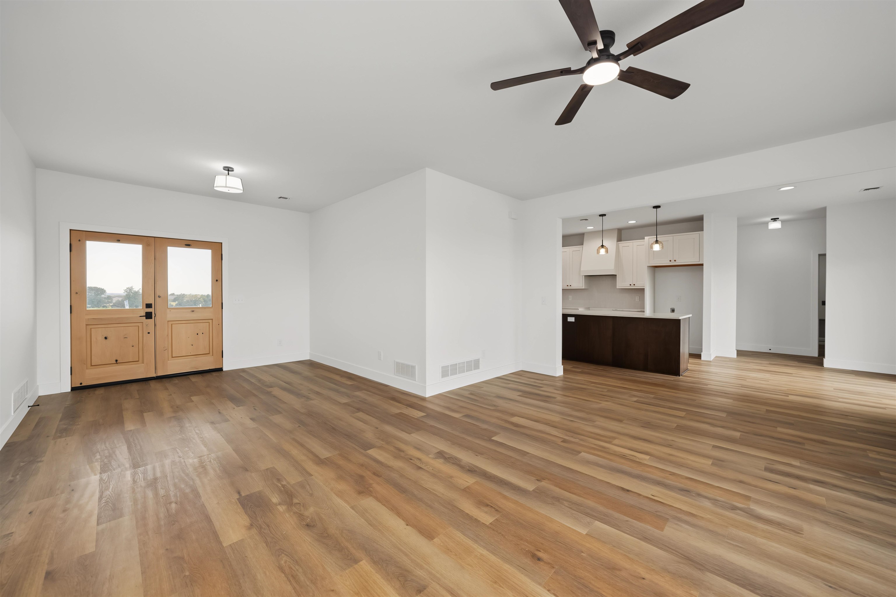 1537 Cedar Point Place Property Photo 4