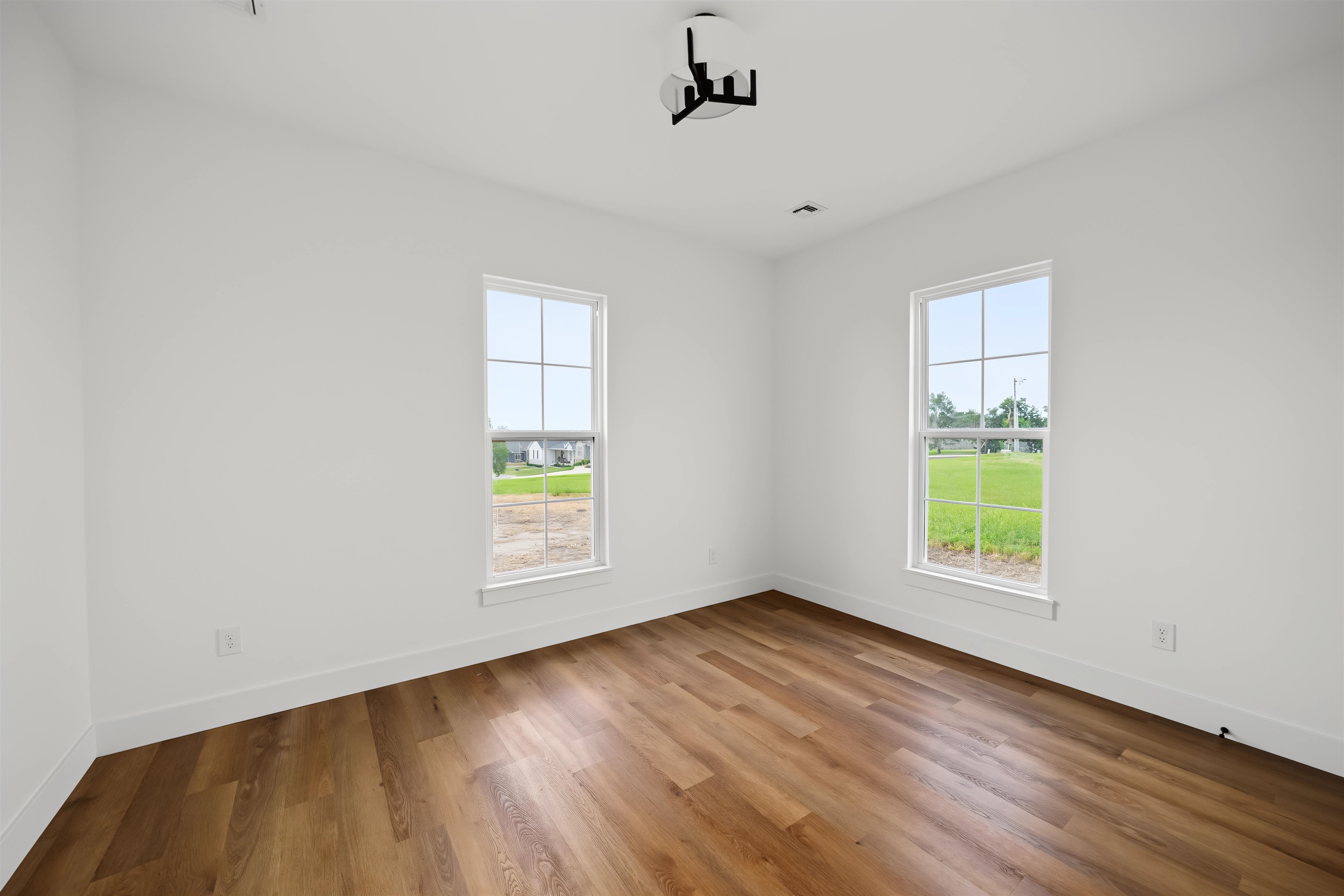1537 Cedar Point Place Property Photo 24