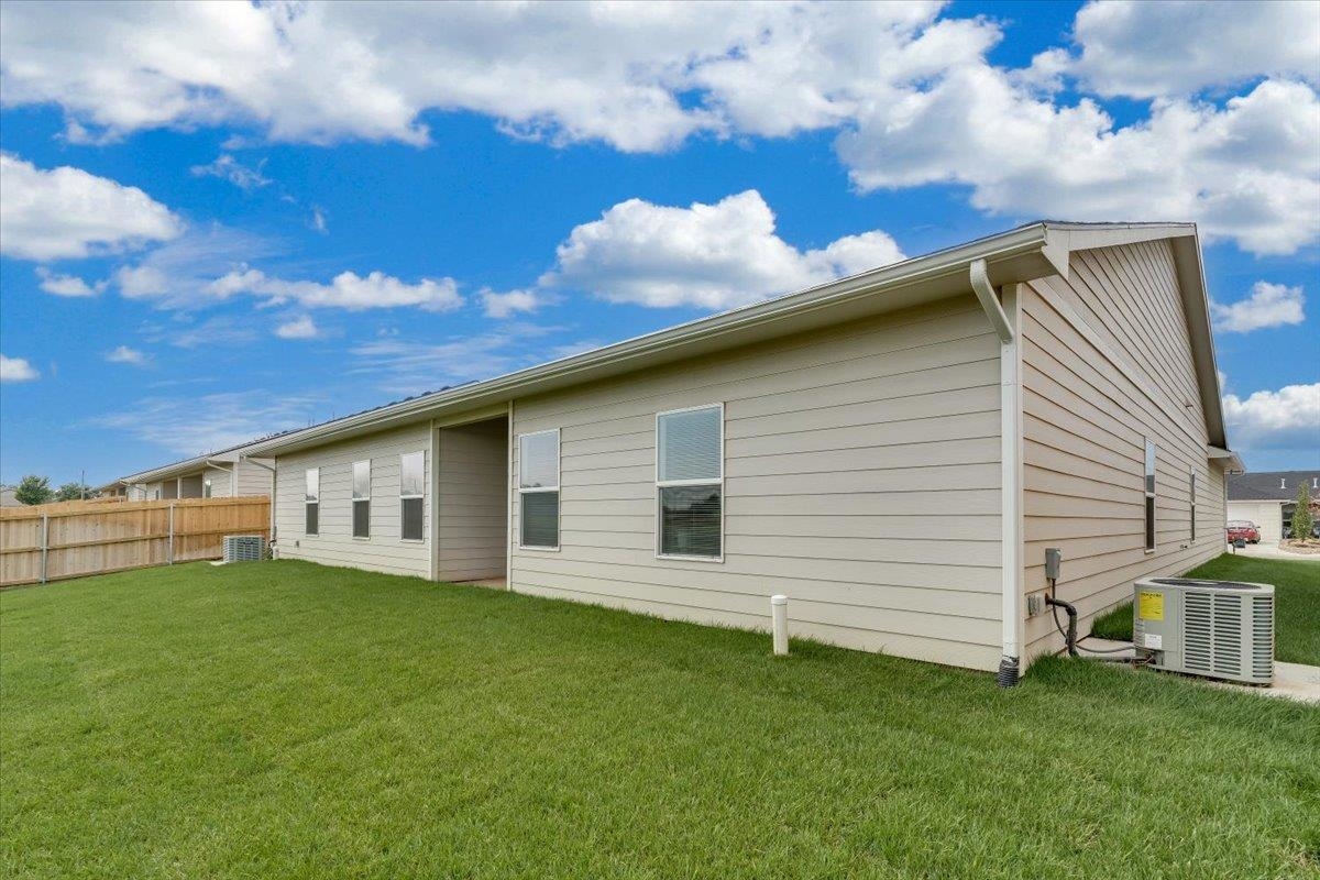 5417 W Rolly Property Photo 17