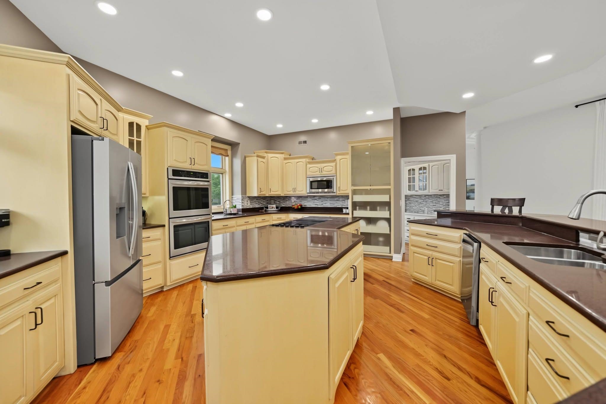 2486 Maclean Circle Property Photo 14