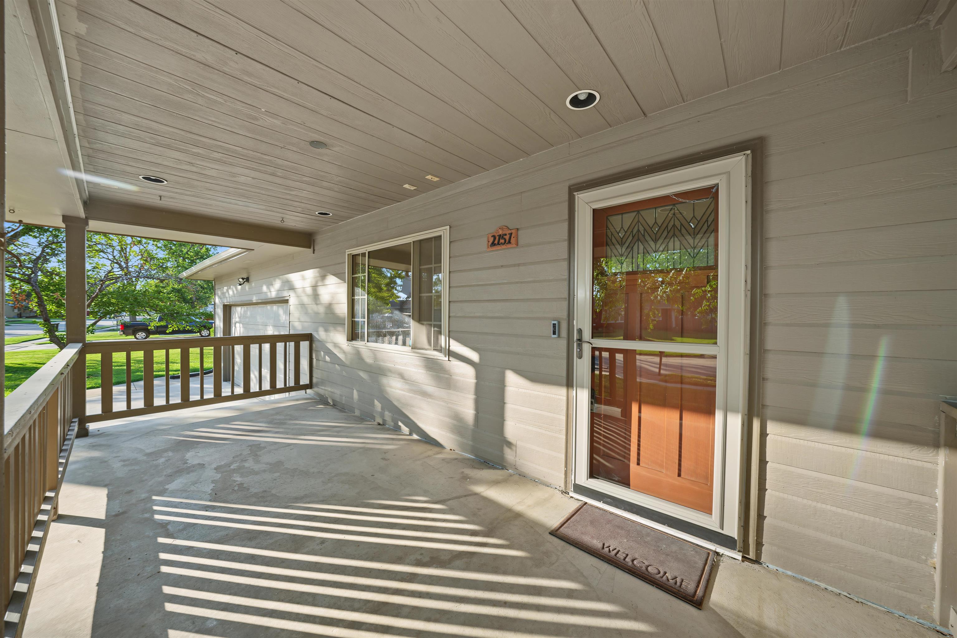 2151 Lewis St Property Photo 4