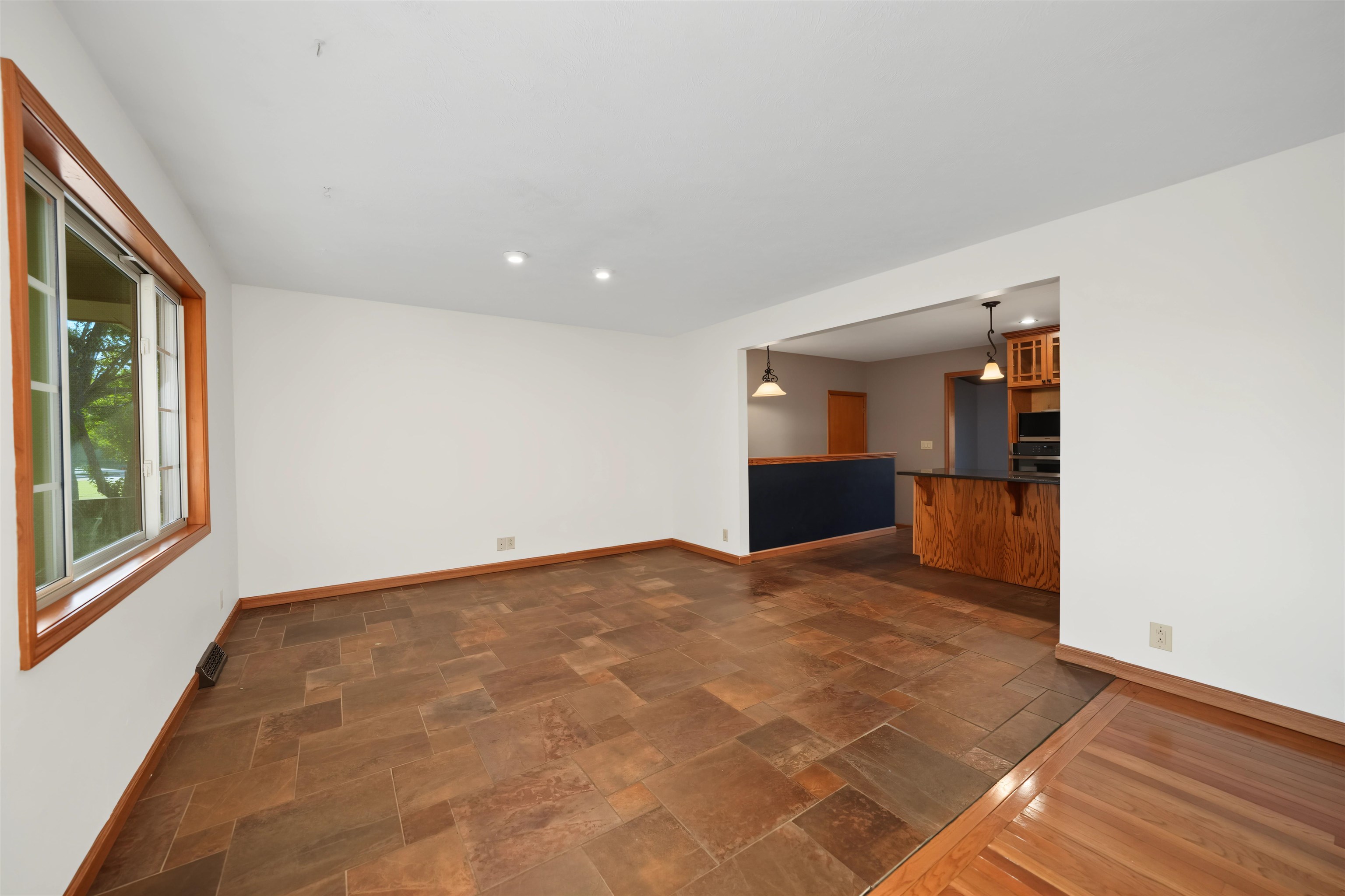 2151 Lewis St Property Photo 5