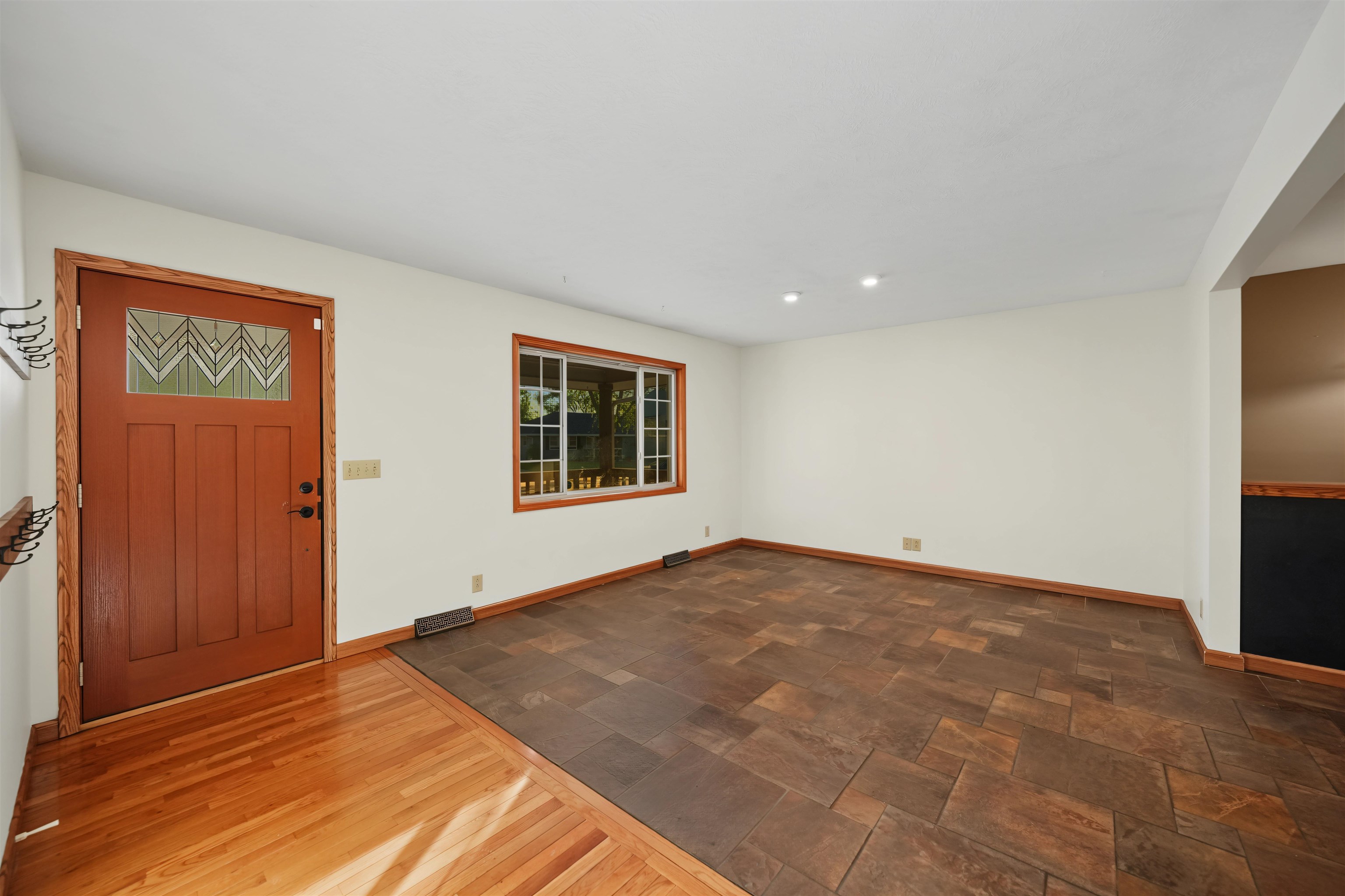 2151 Lewis St Property Photo 6