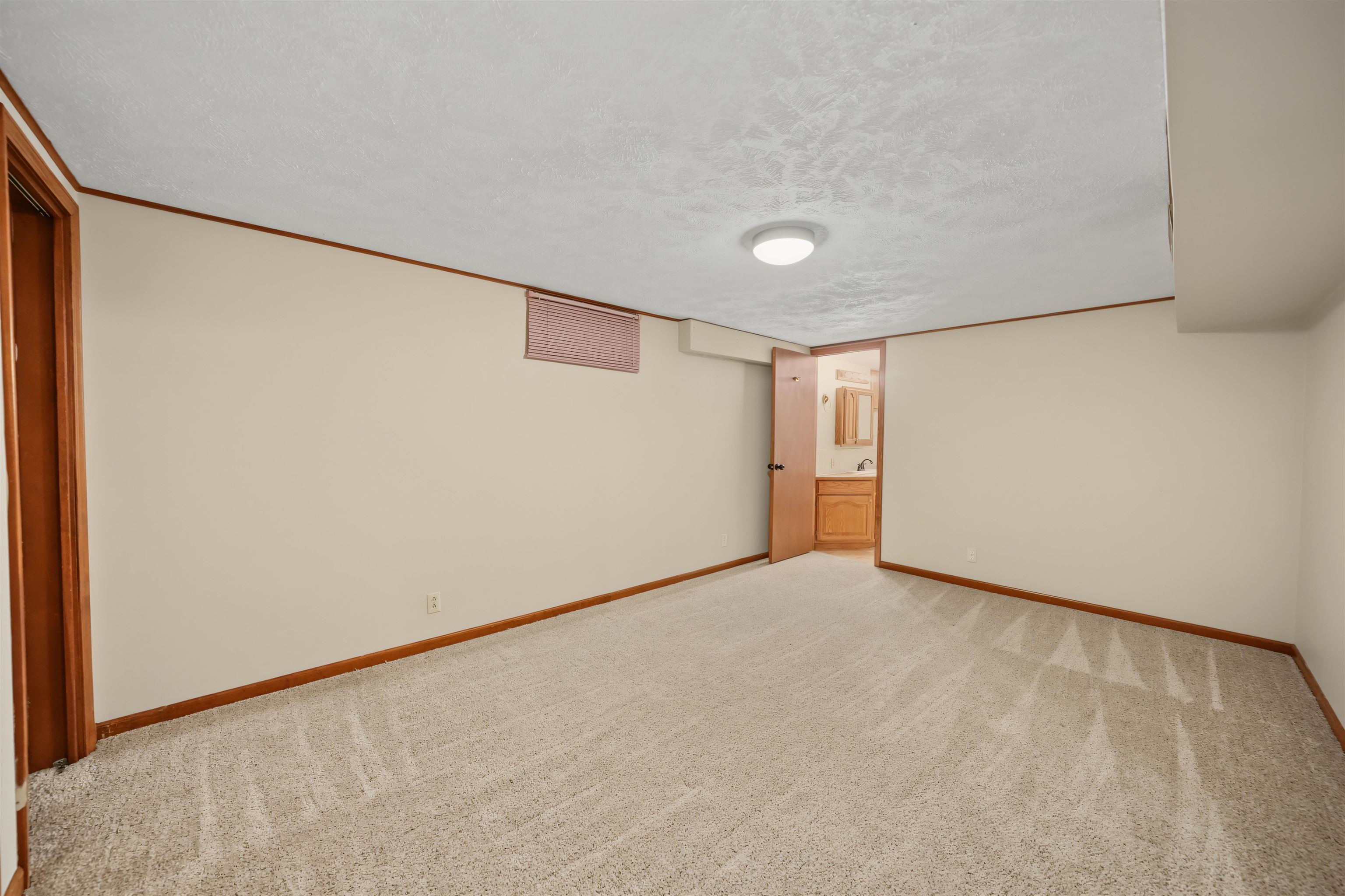 2151 Lewis St Property Photo 23