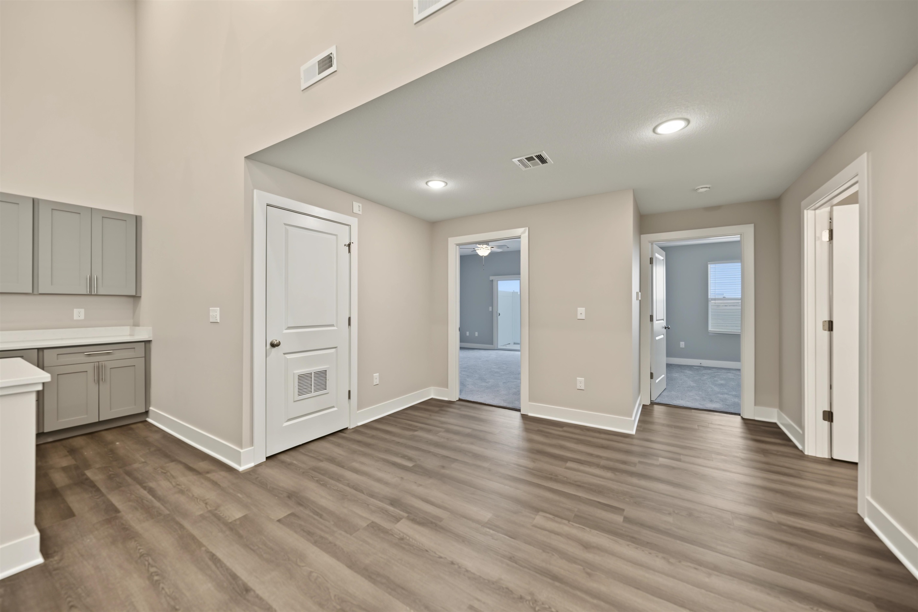 1302 Steve Hawley Ln. Property Photo 8