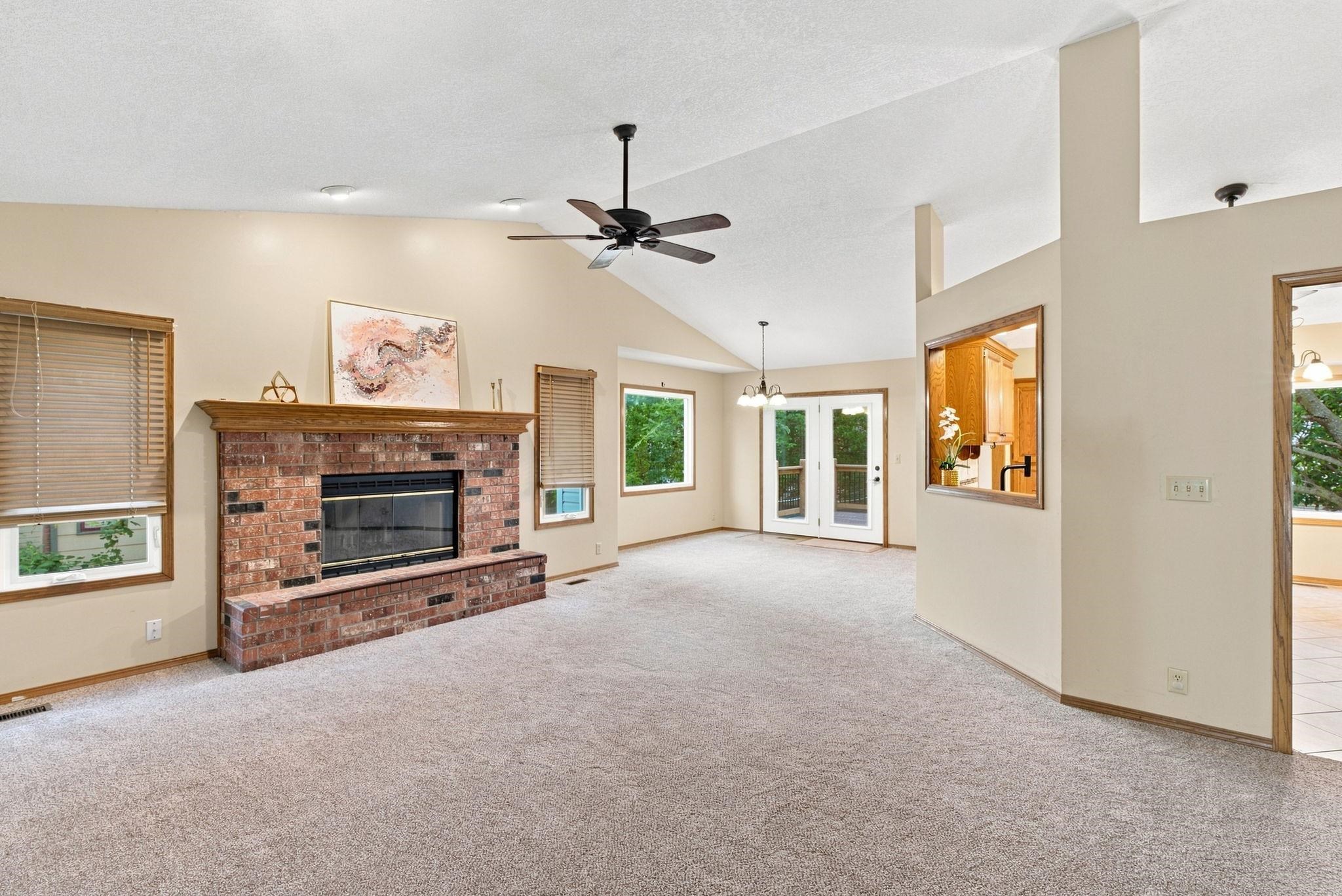 124 N Mars St Property Photo 3