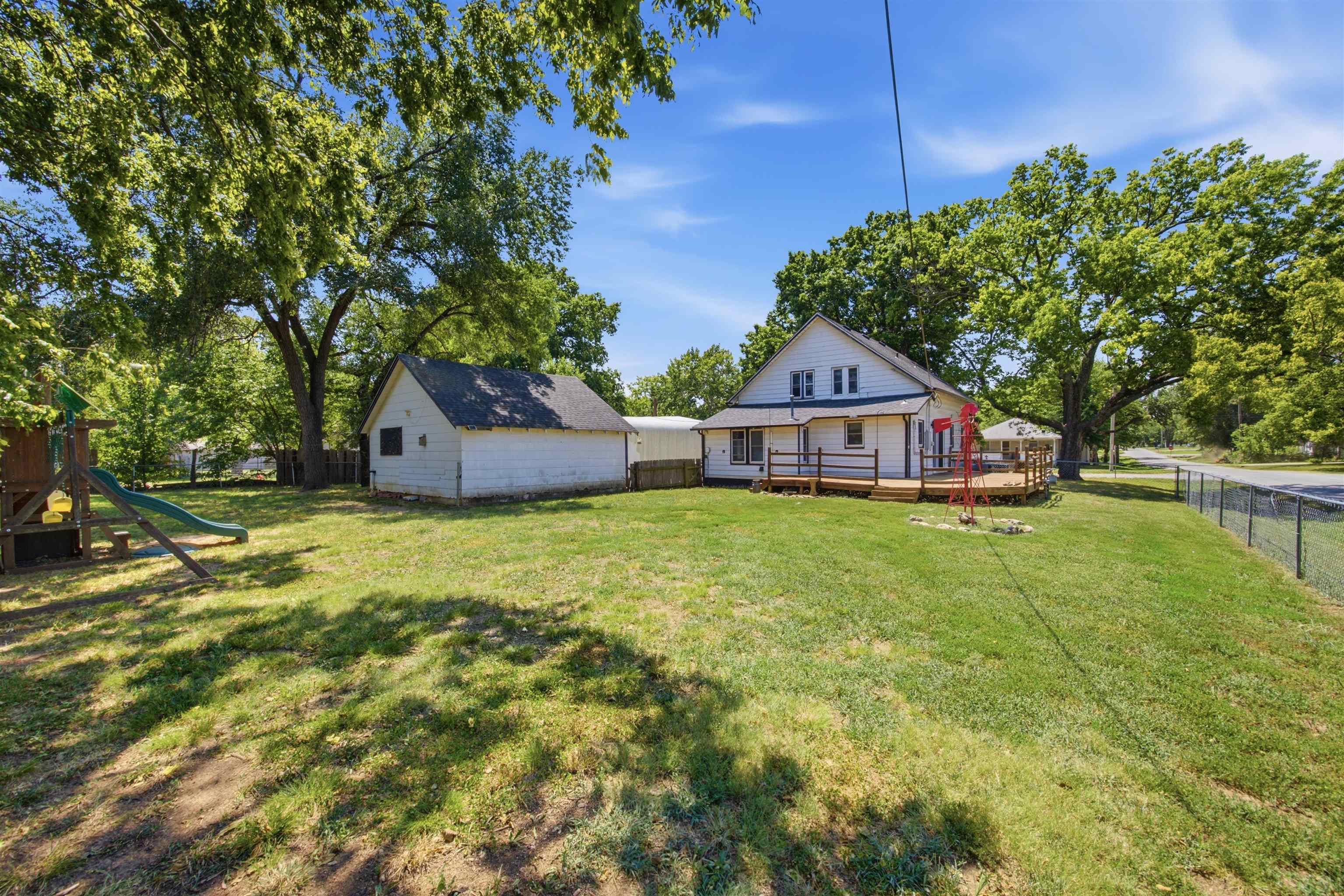 412 N Olive Property Photo 30