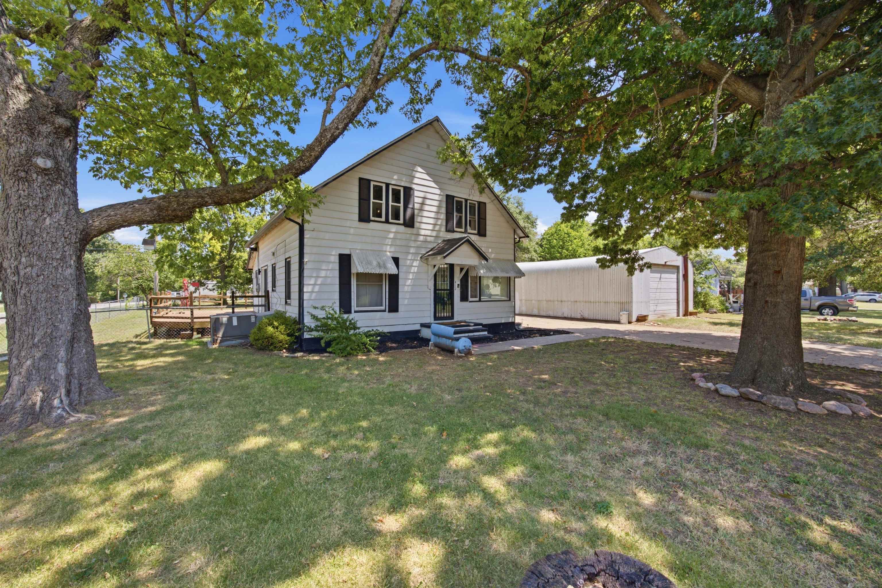 412 N Olive Property Photo 36
