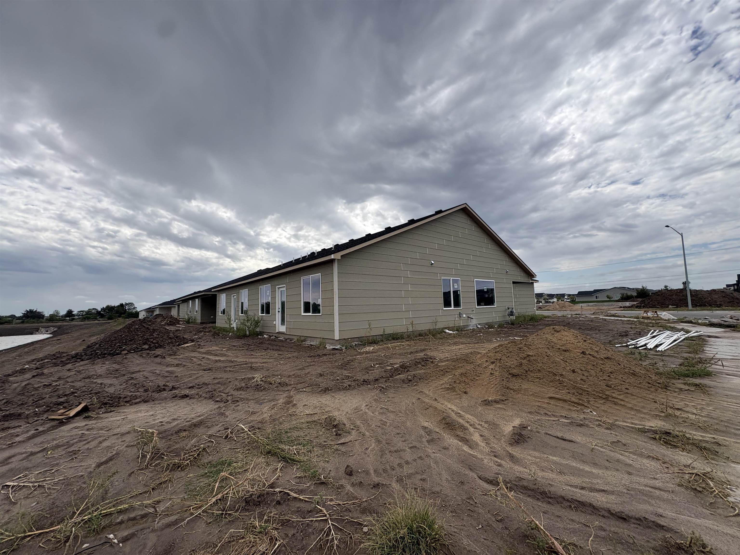 2904 S Denene St. Property Photo 10