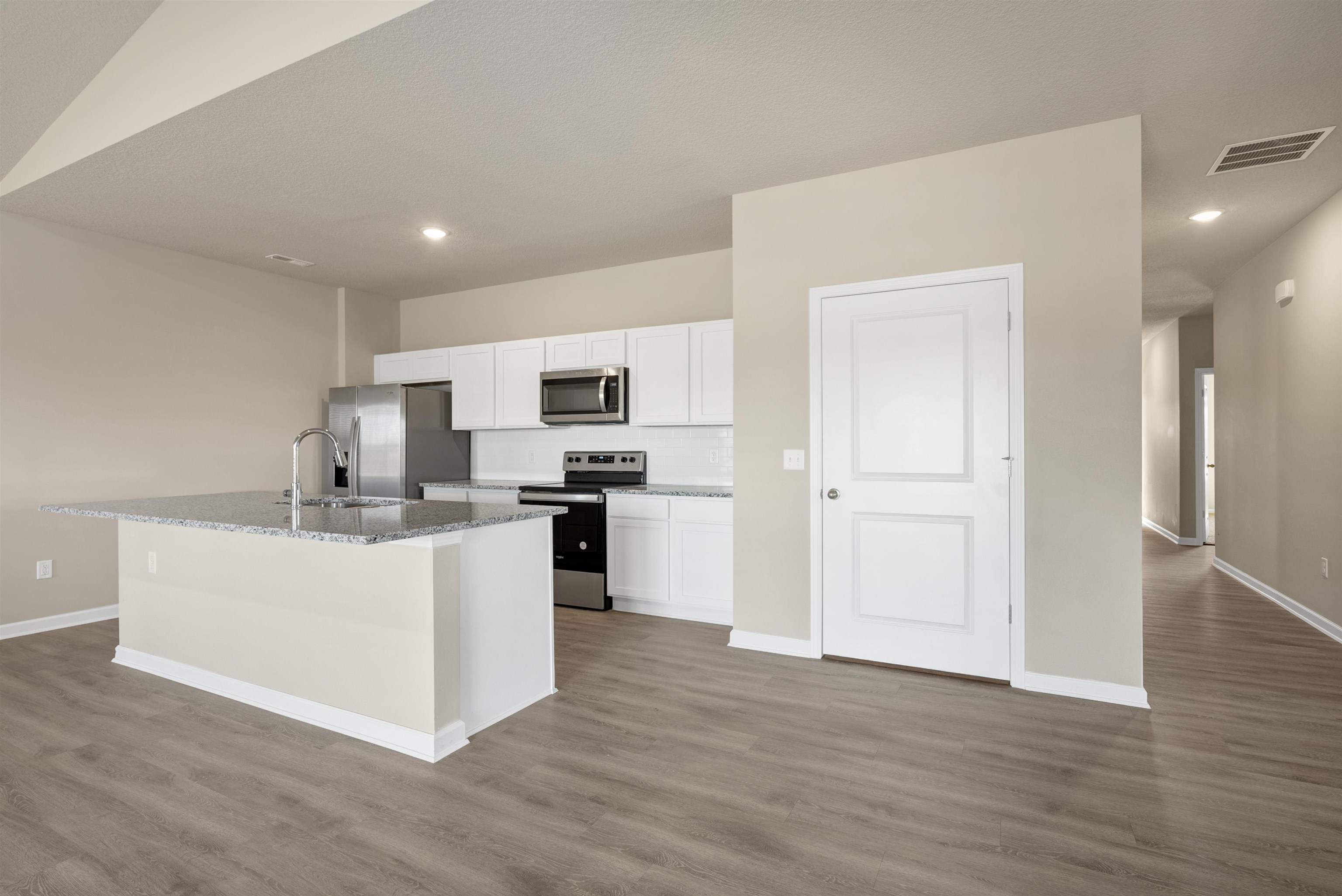 2221 S Monticello Pl Property Photo 11