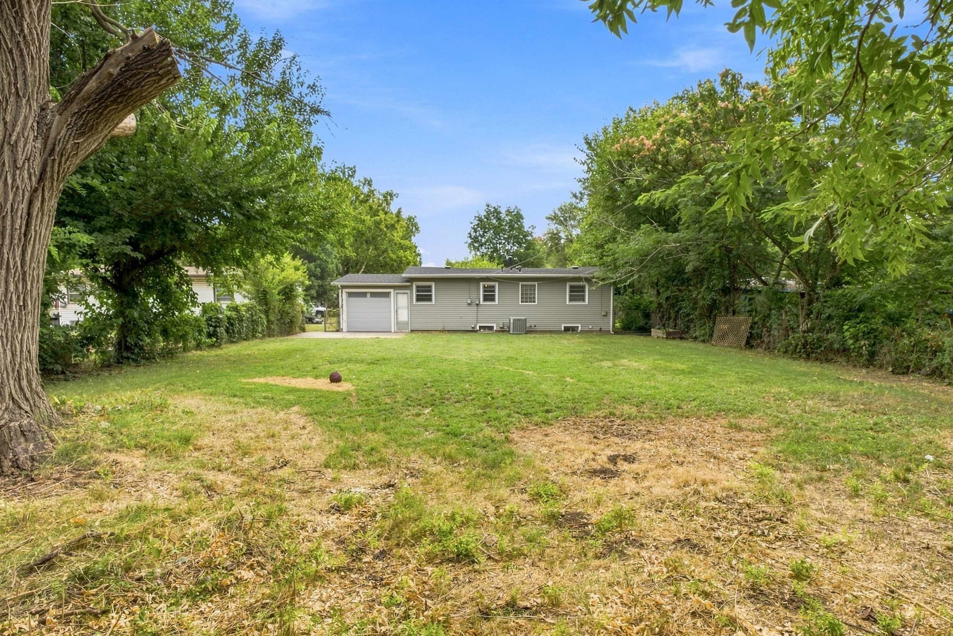 3333 S Waco Avenue Property Photo 32
