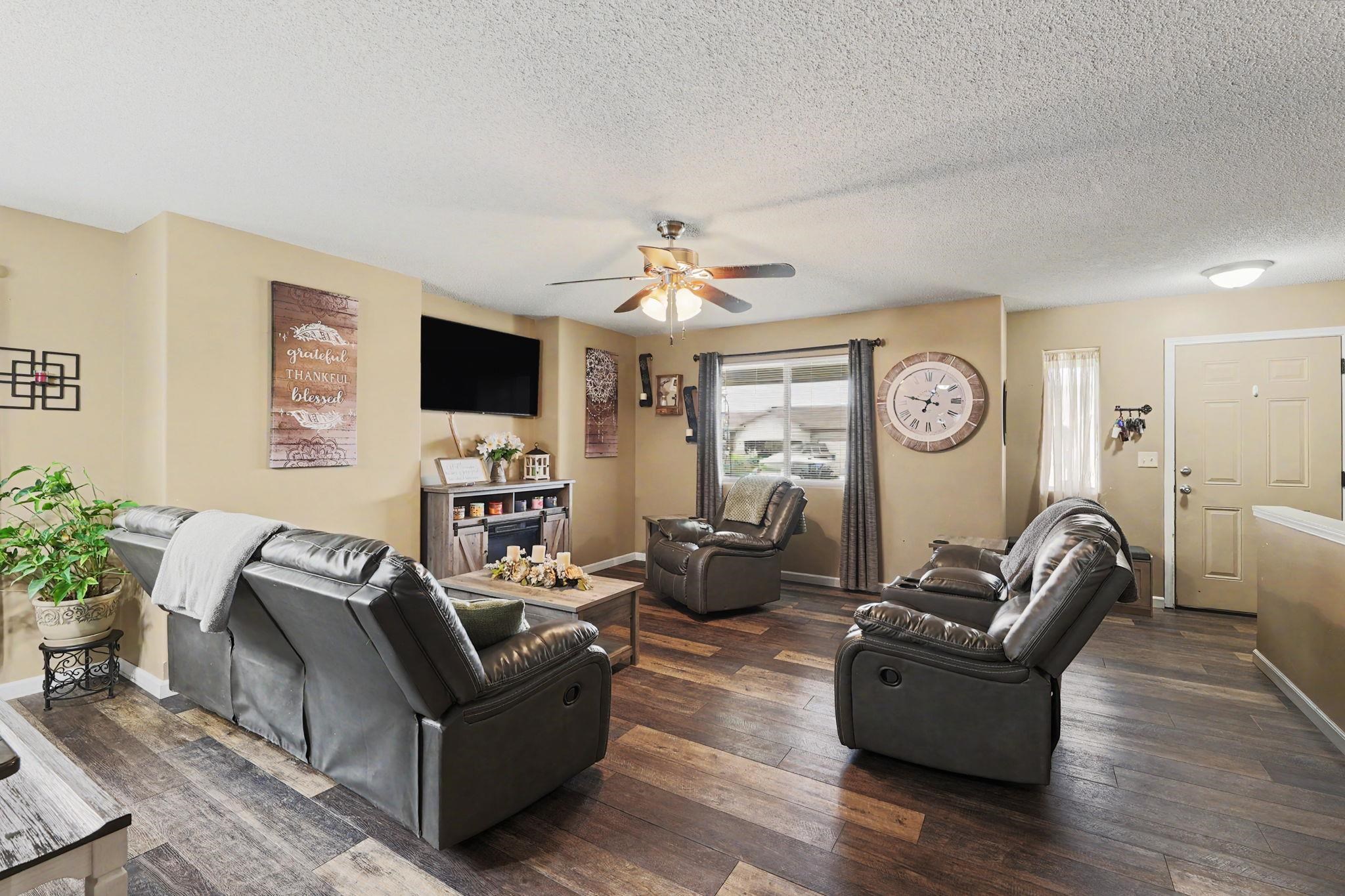 4422 S Chase Property Photo 2