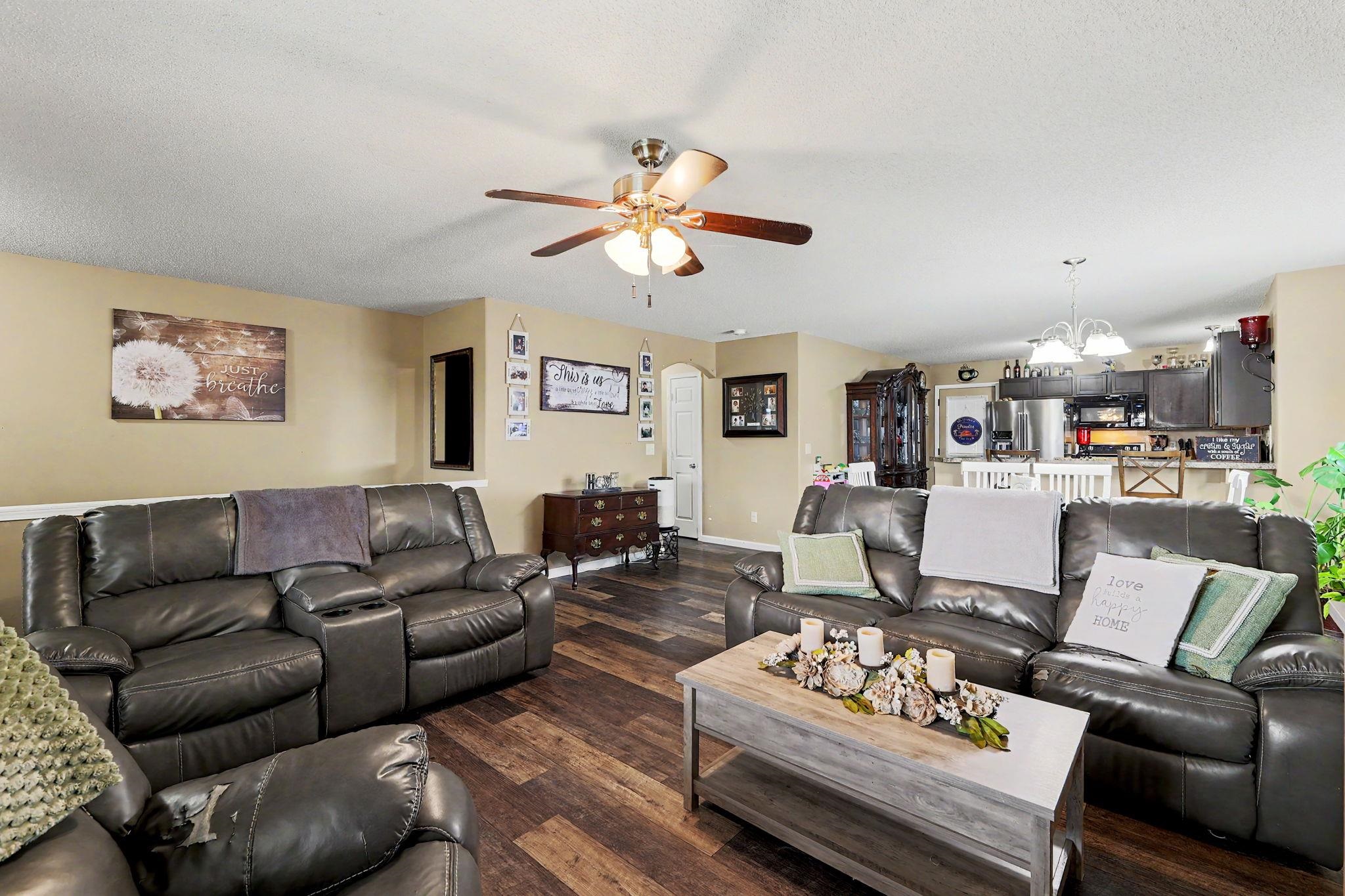 4422 S Chase Property Photo 4