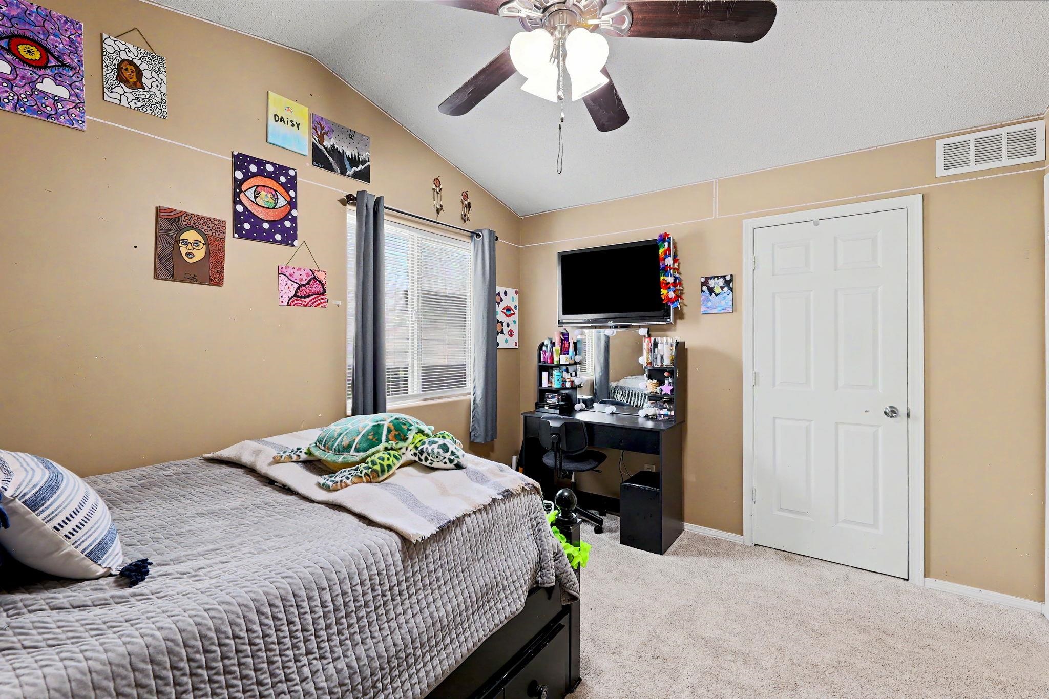 4422 S Chase Property Photo 10