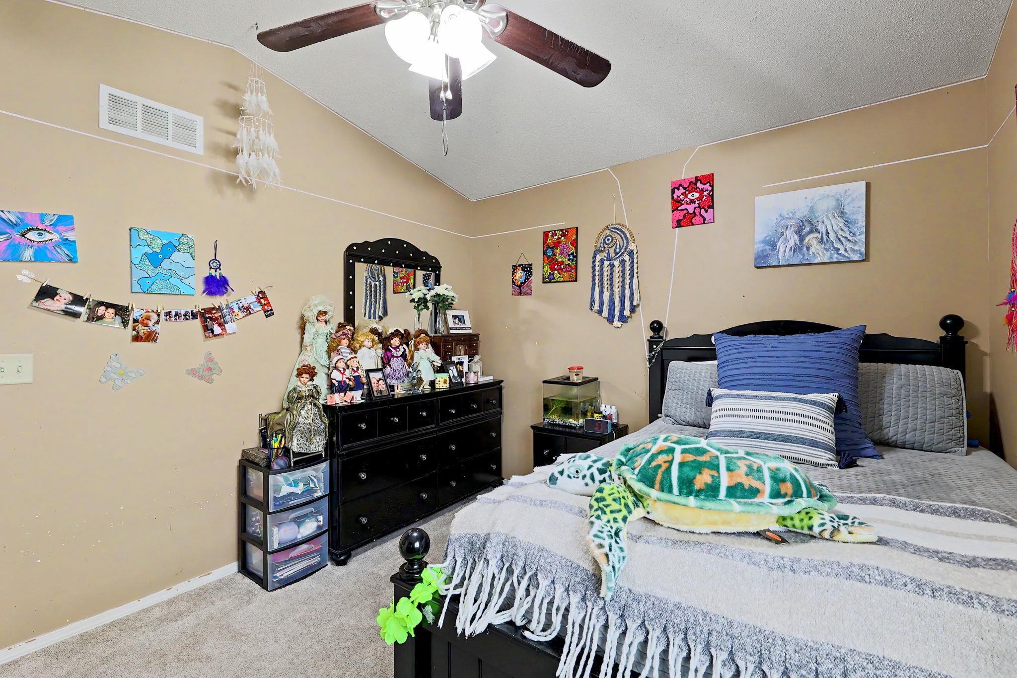 4422 S Chase Property Photo 11