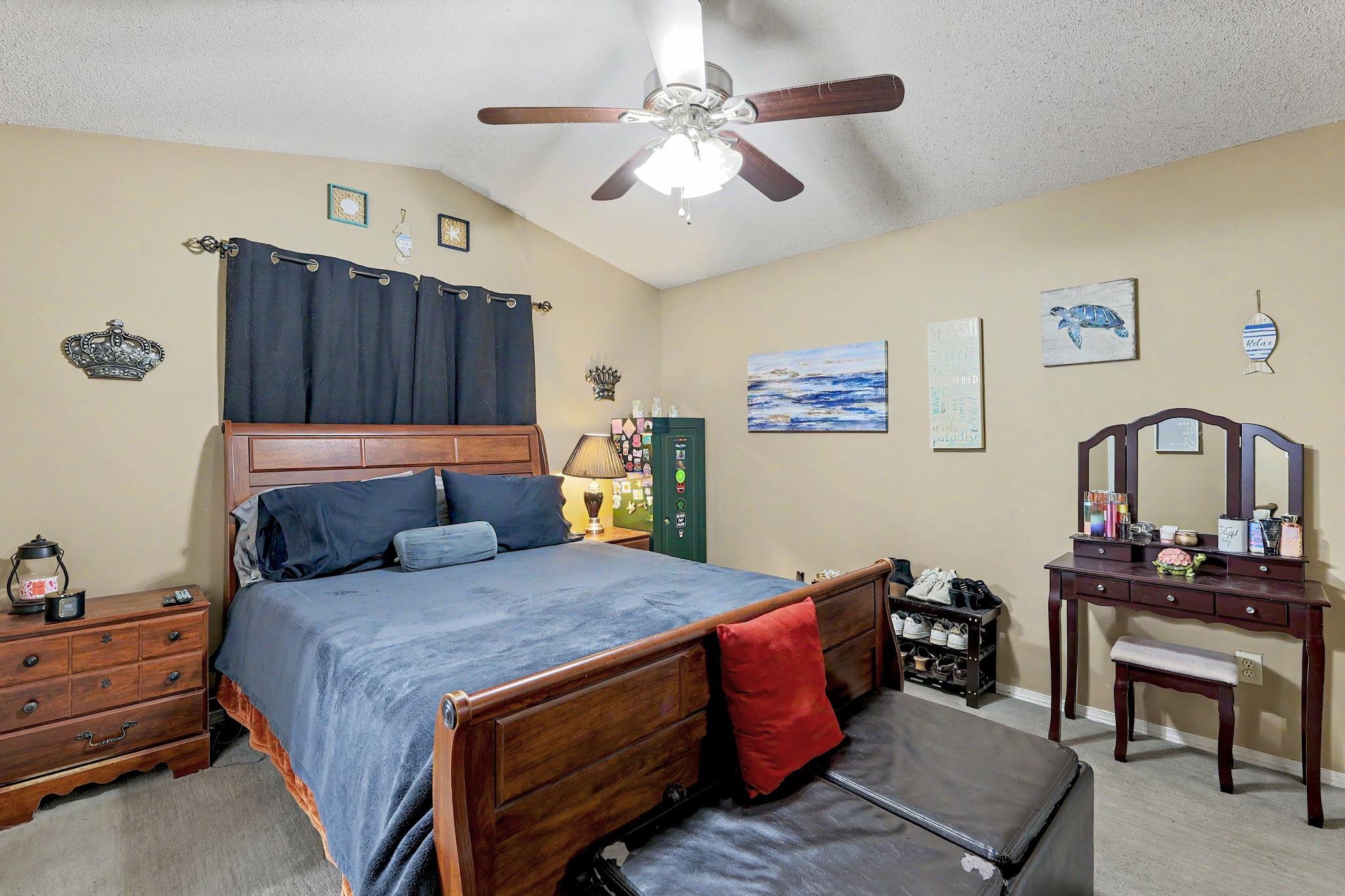 4422 S Chase Property Photo 15